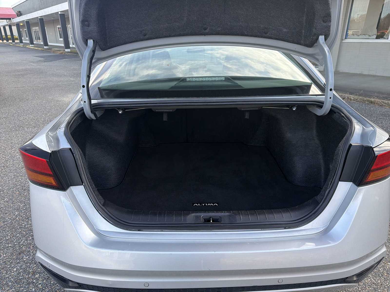 Thumbnail: 2024 Nissan Altima - 19