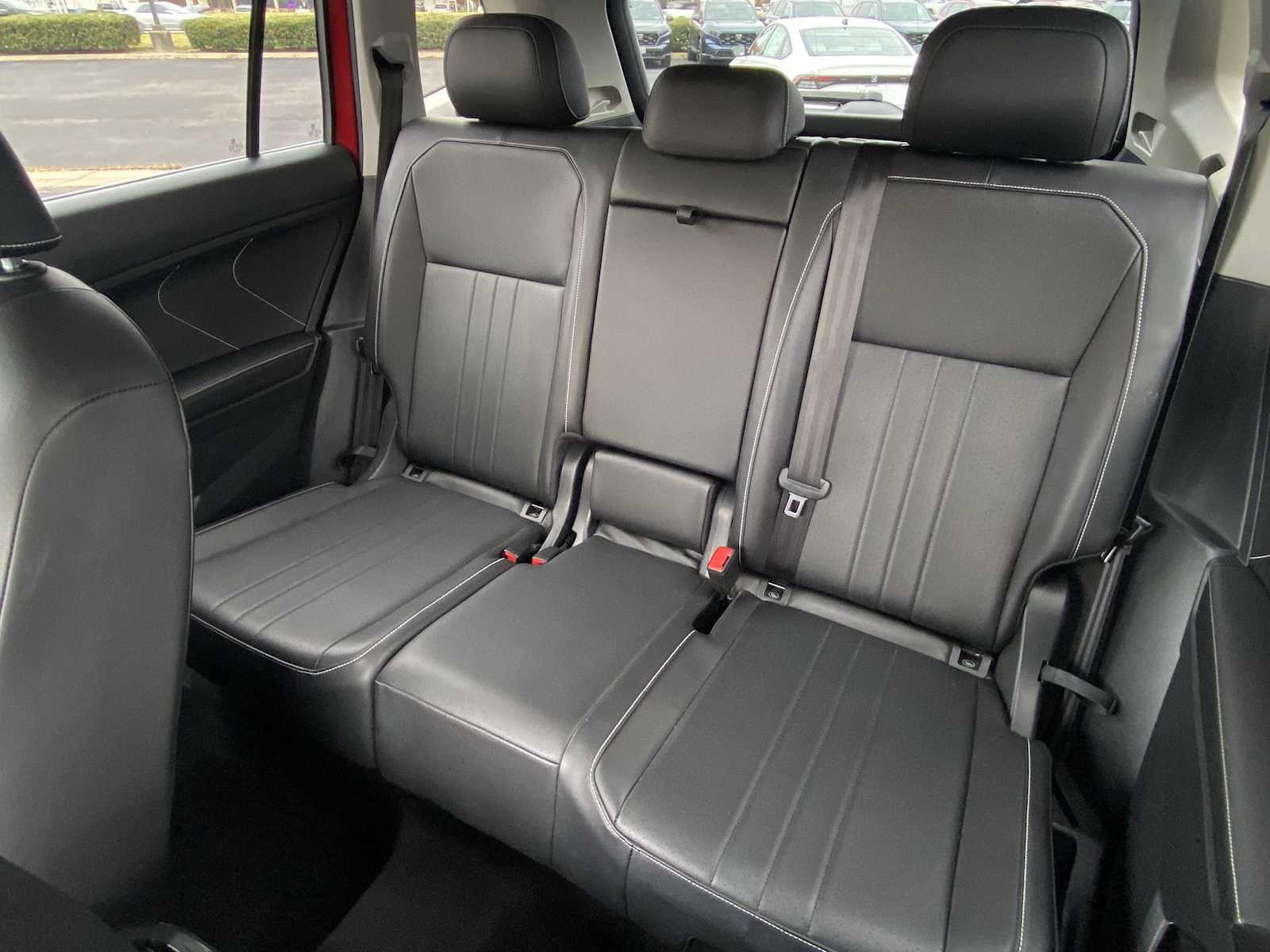 Thumbnail: 2022 Volkswagen Tiguan - 23