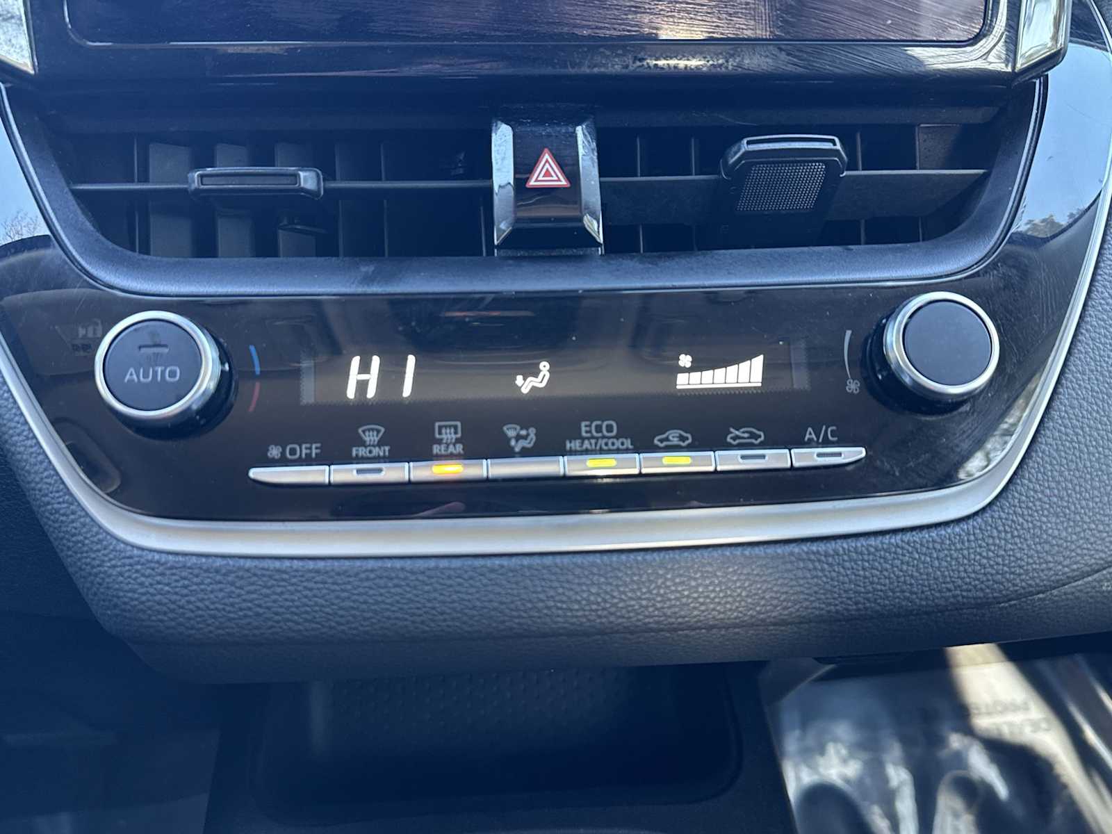 Thumbnail: 2024 Toyota Corolla - 16