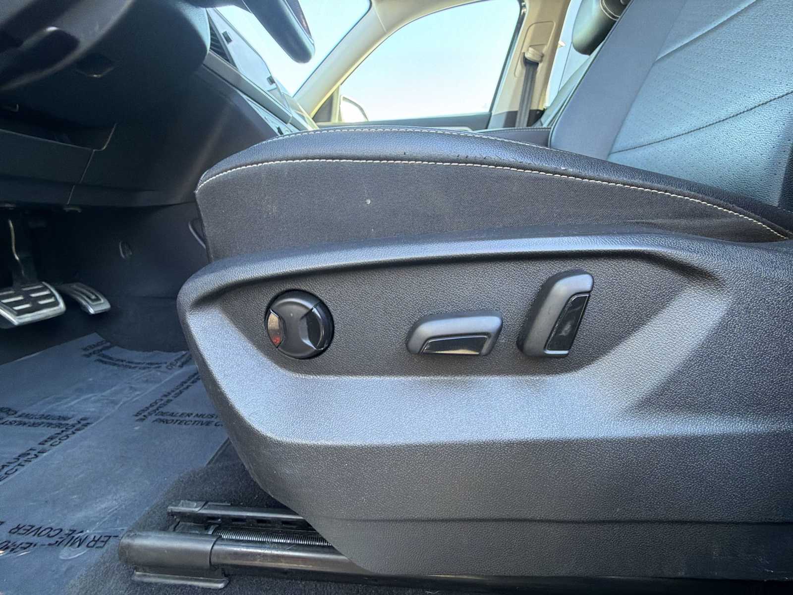 Thumbnail: 2021 Volkswagen Atlas - 14