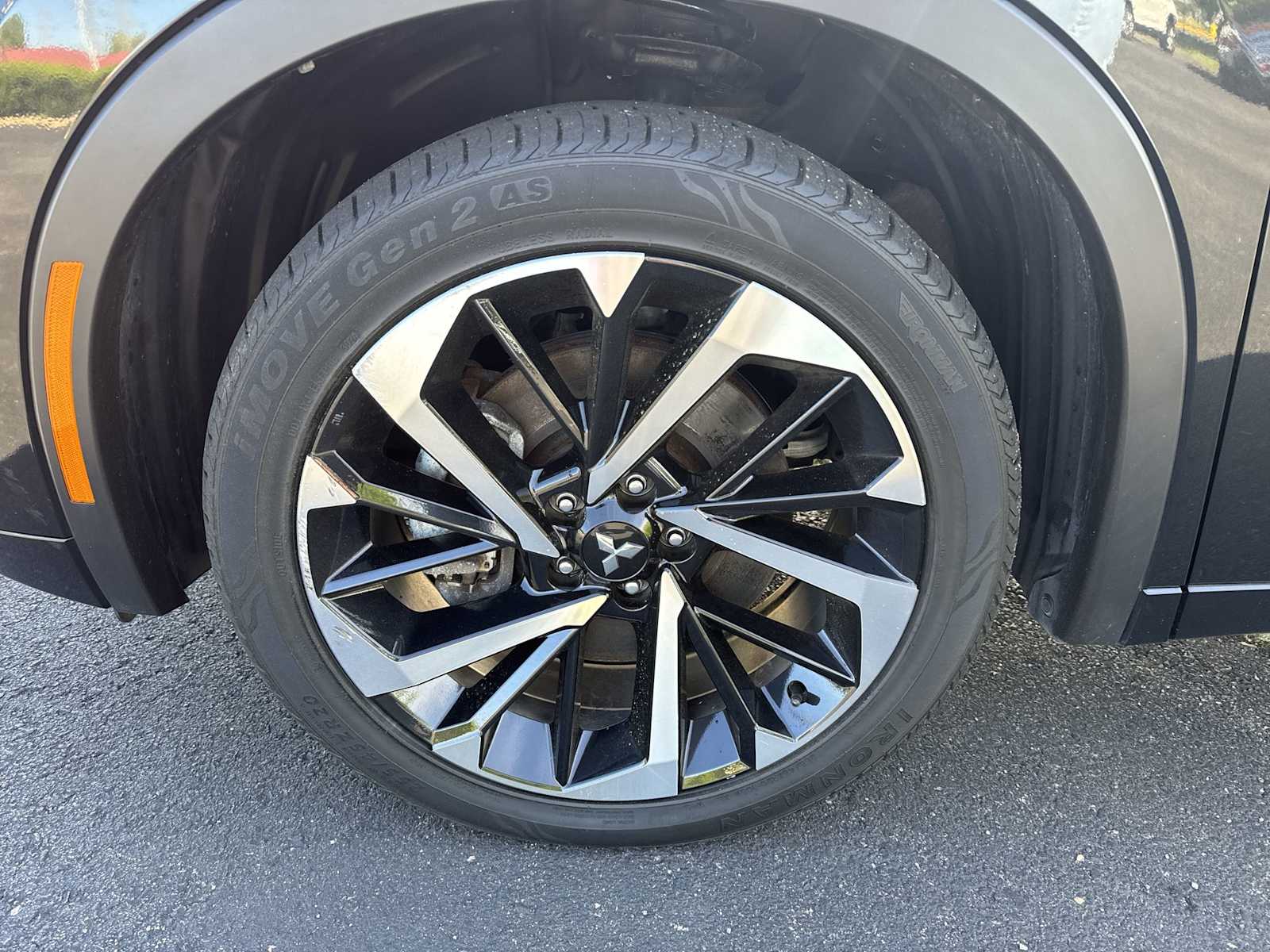 Thumbnail: 2024 Mitsubishi Outlander - 18