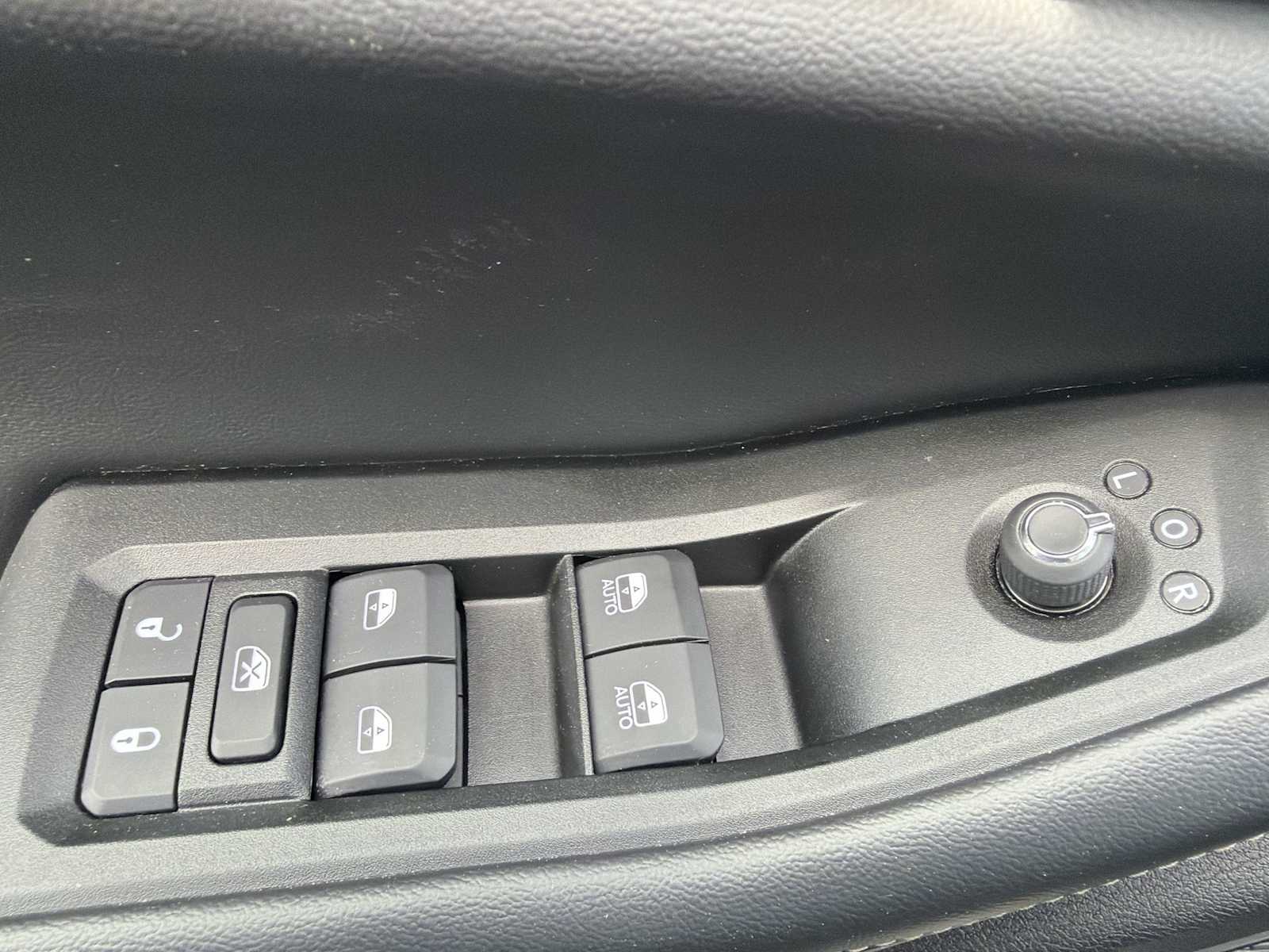 Thumbnail: 2024 Jeep Grand Cherokee - 15