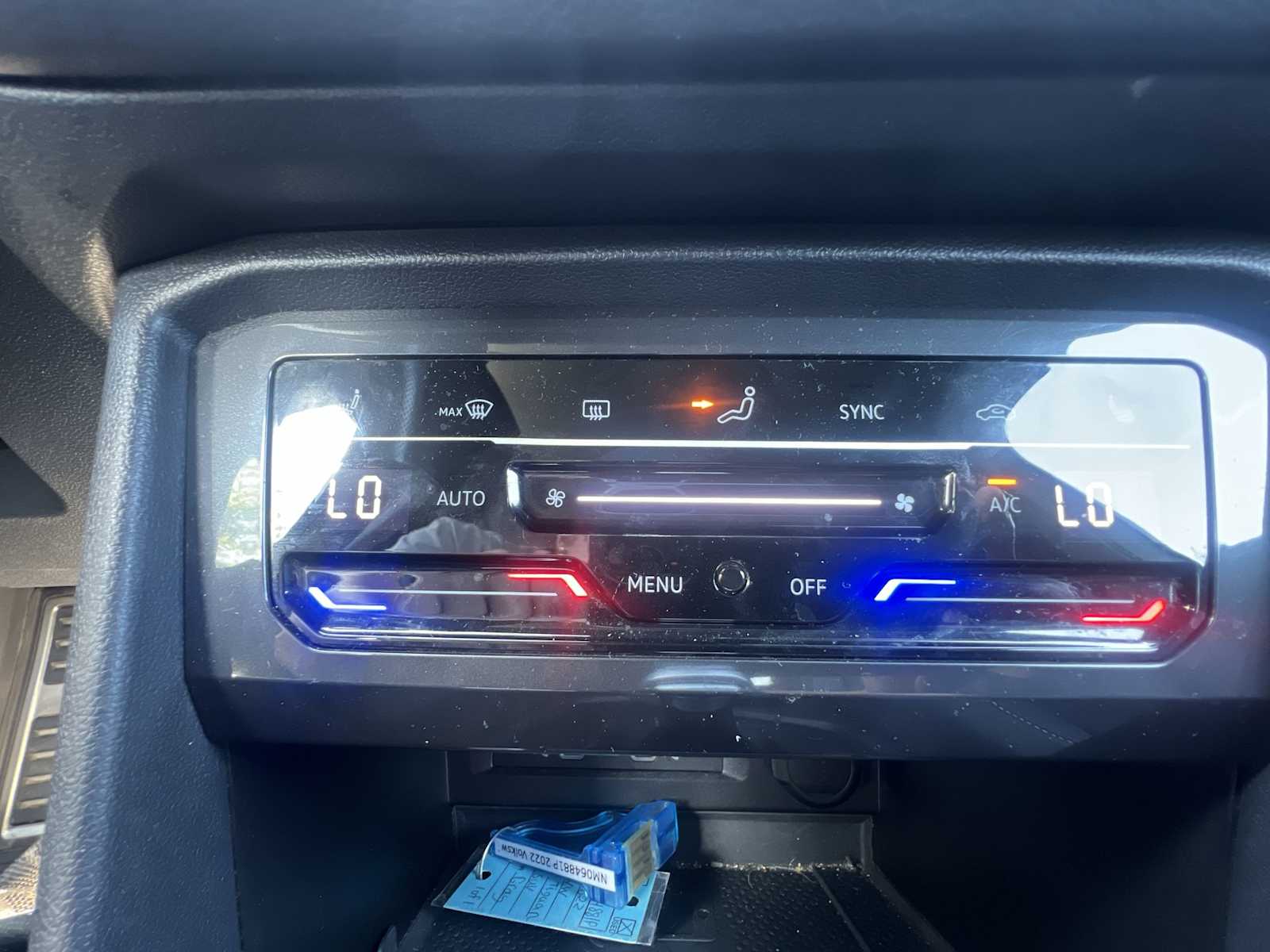 Thumbnail: 2022 Volkswagen Tiguan - 17