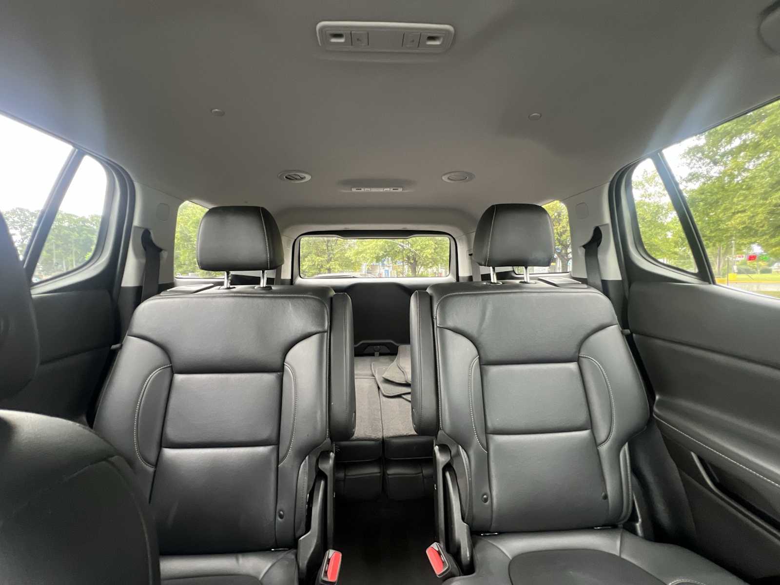 Thumbnail: 2023 GMC Acadia - 25