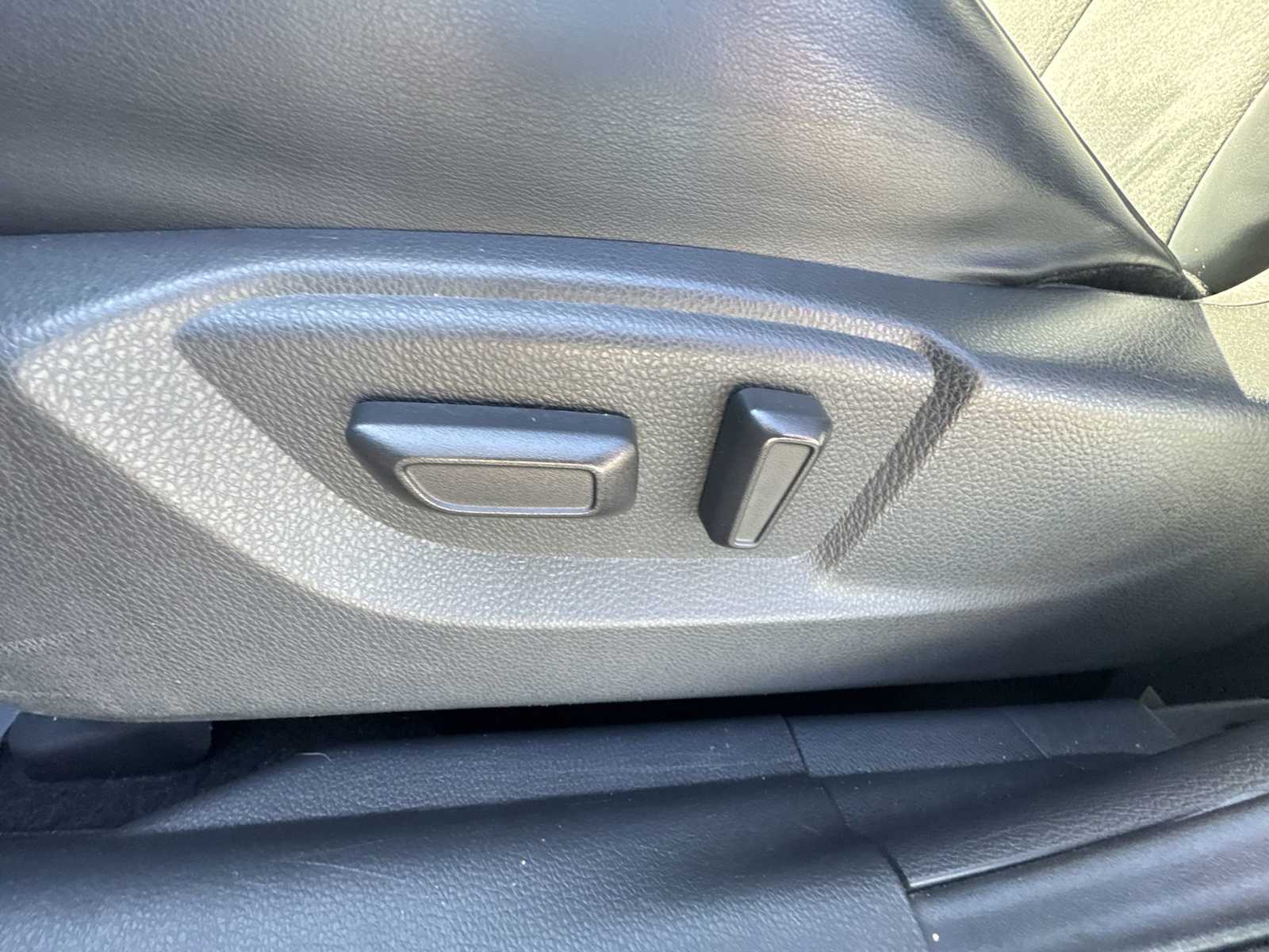 Thumbnail: 2024 Mitsubishi Eclipse Cross - 14