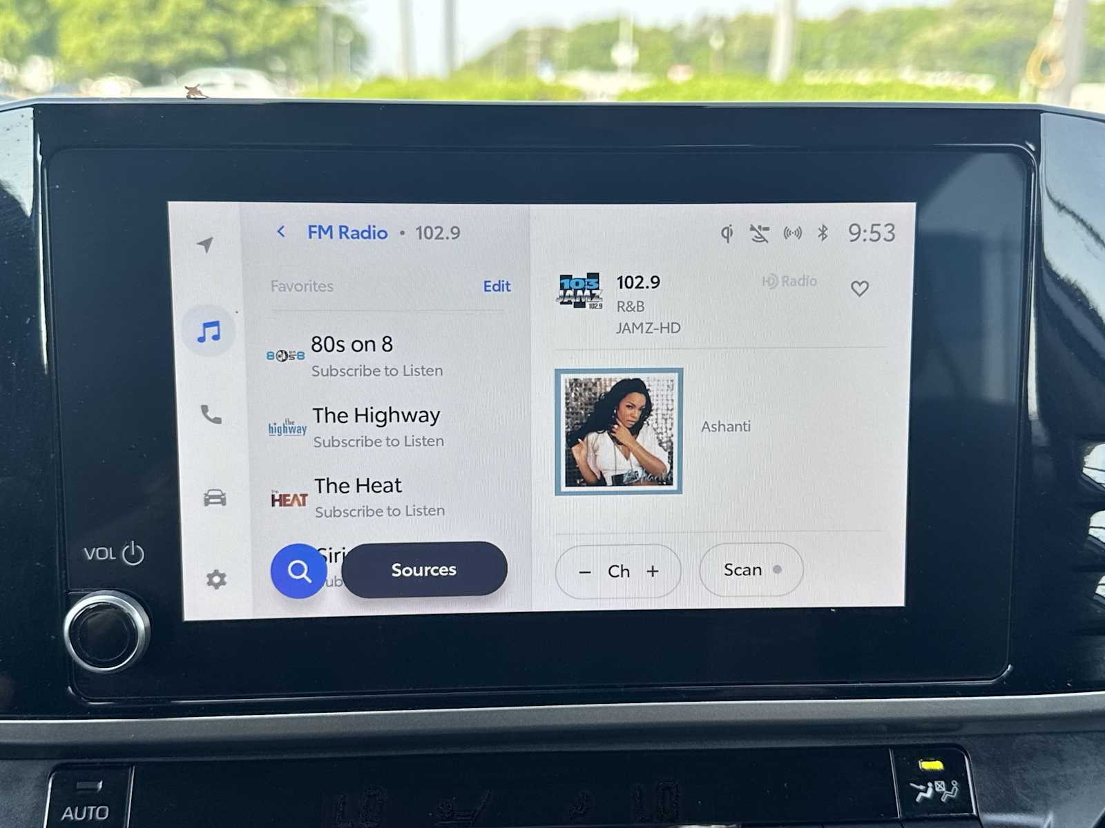 Thumbnail: 2025 Toyota Camry - 12