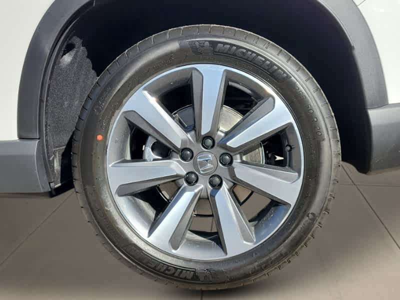2025 Honda Pilot Touring 9