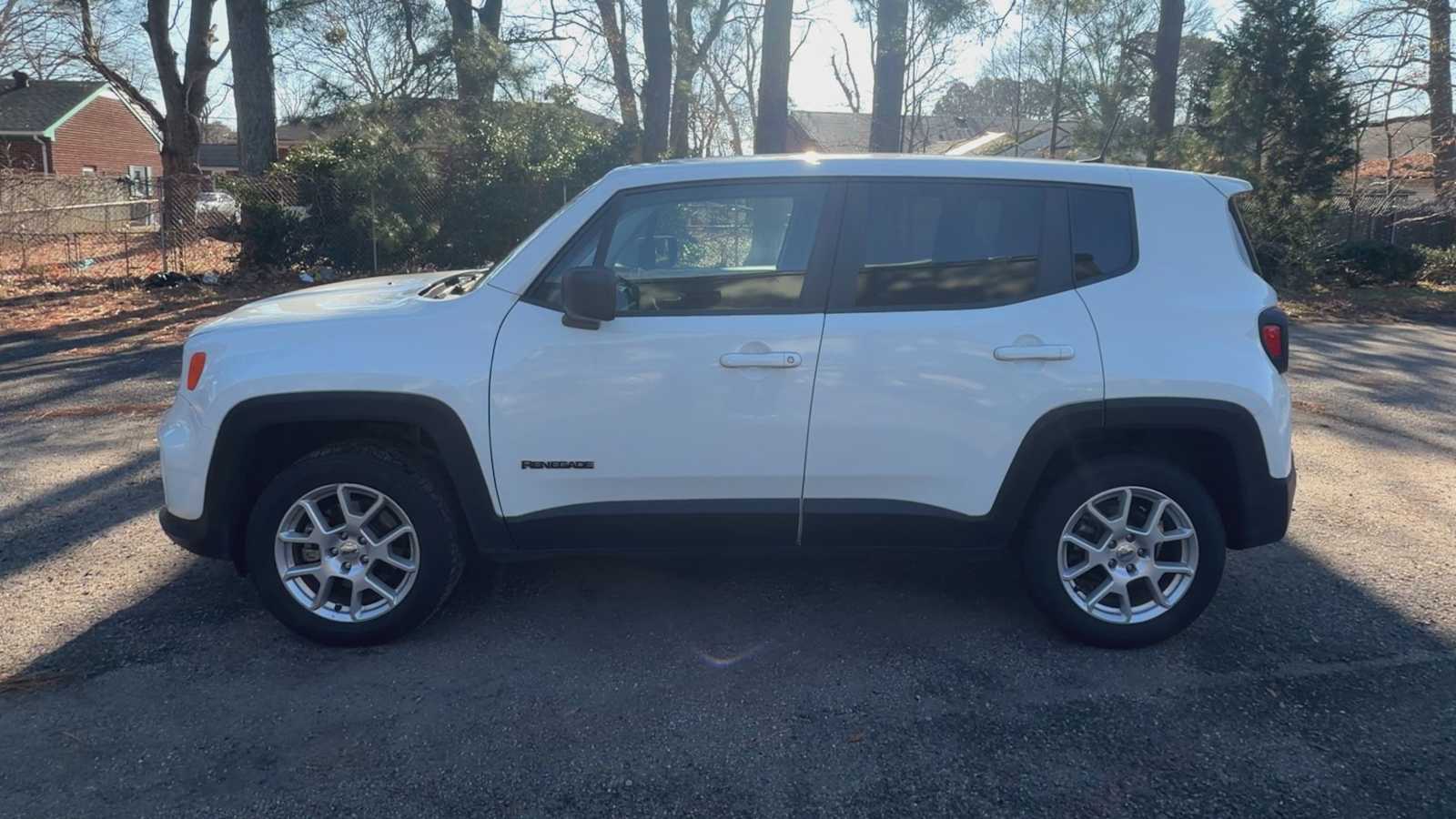 Thumbnail: 2023 Jeep Renegade - 5