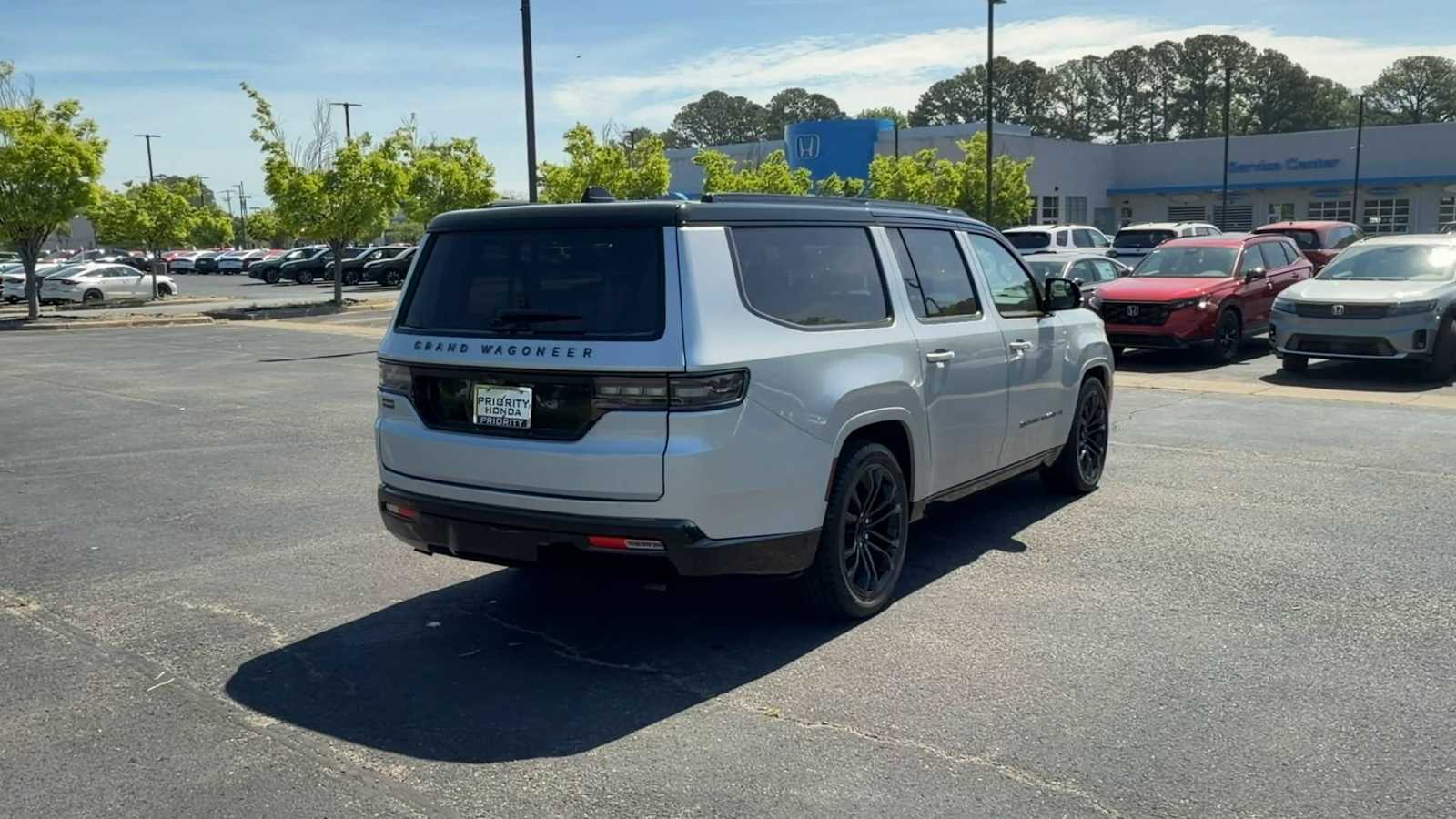 Thumbnail: 2024 Jeep Grand Wagoneer L - 8