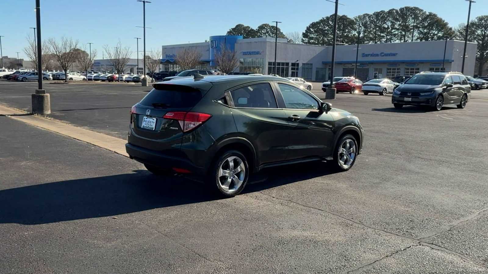 Thumbnail: 2016 Honda HR-V - 8