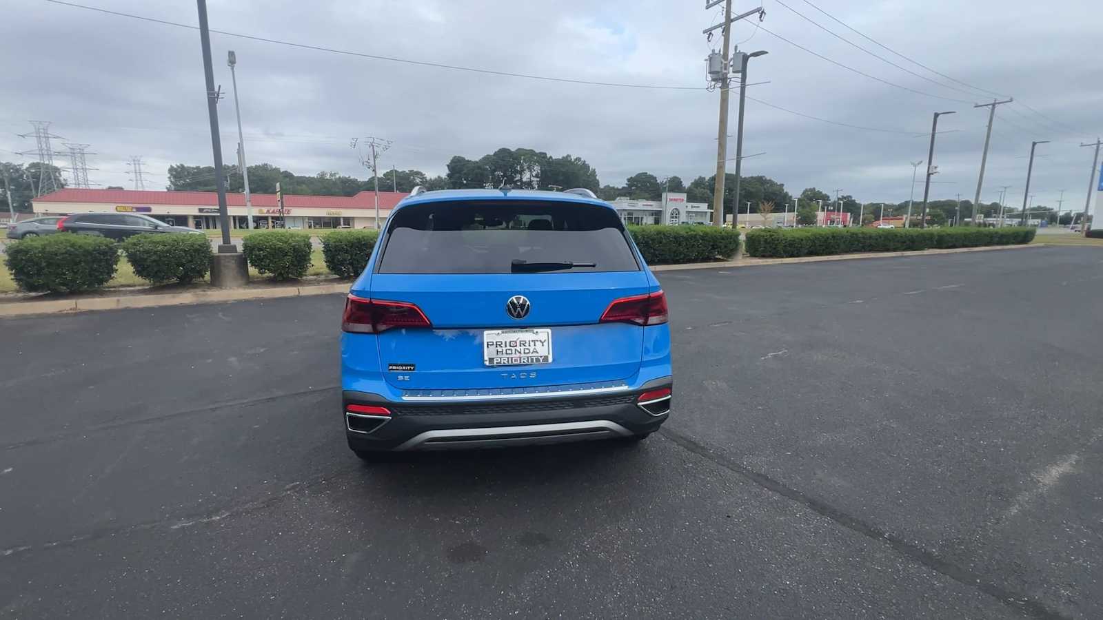 Thumbnail: 2024 Volkswagen Taos - 7