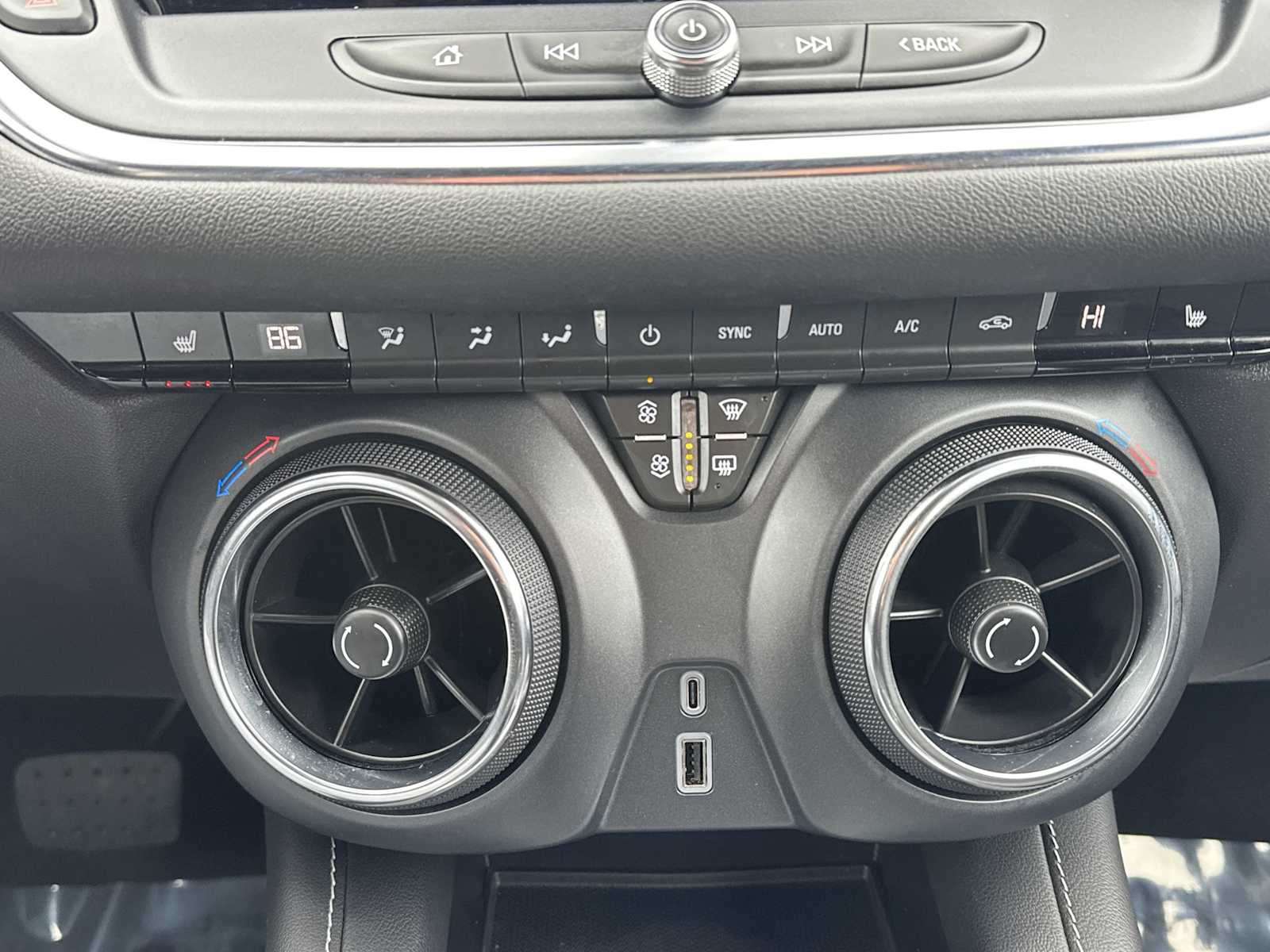 Thumbnail: 2025 Chevrolet Blazer - 16