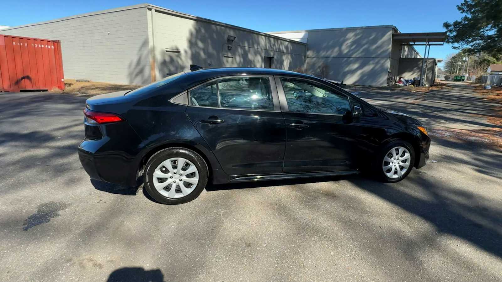 Thumbnail: 2023 Toyota Corolla - 9