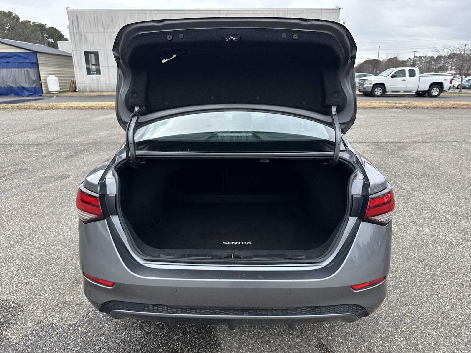 Thumbnail: 2023 Nissan Sentra - 19