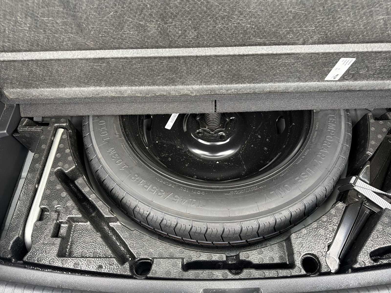 Thumbnail: 2024 Volkswagen Tiguan - 20