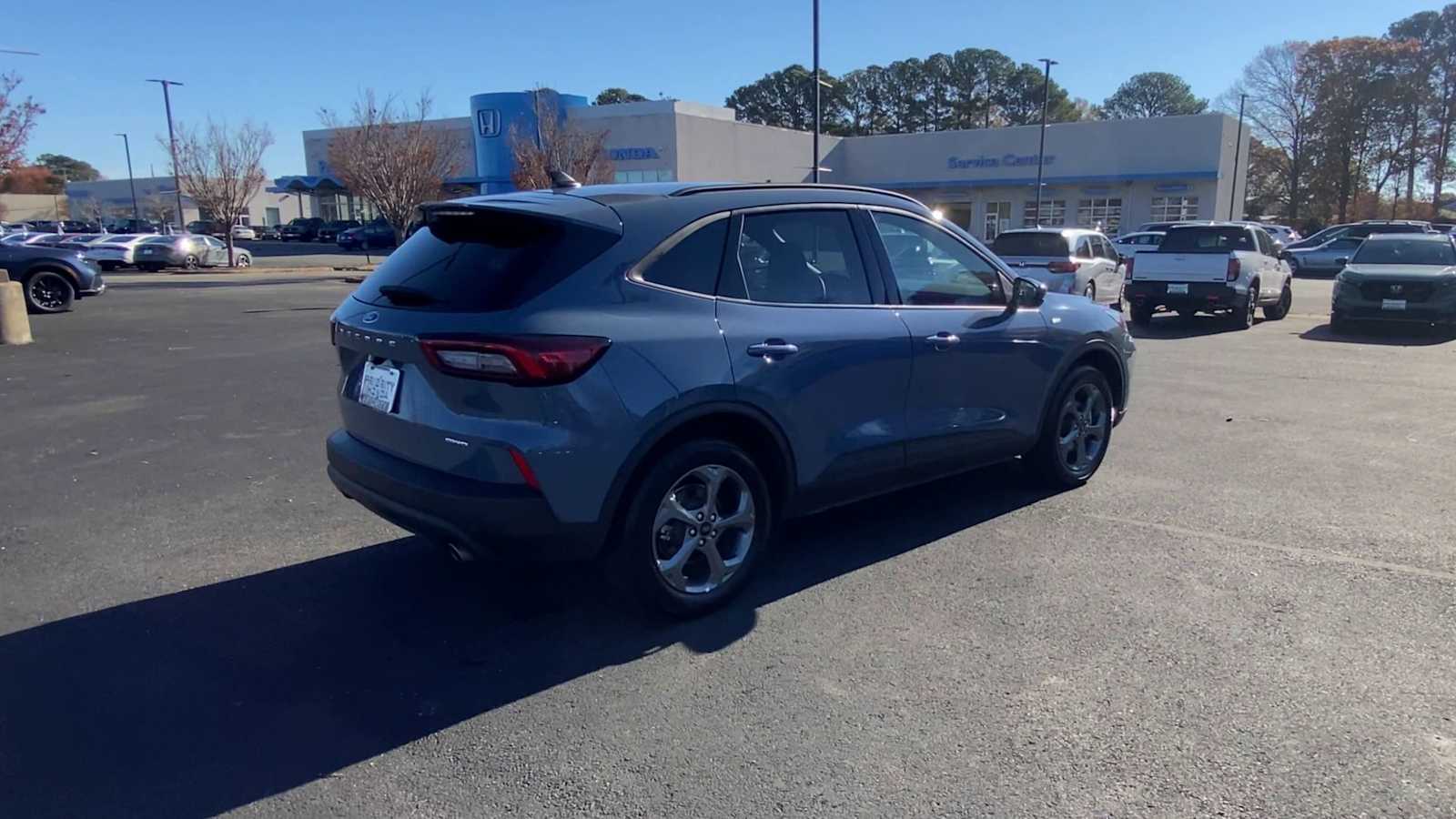 Thumbnail: 2025 Ford Escape - 8