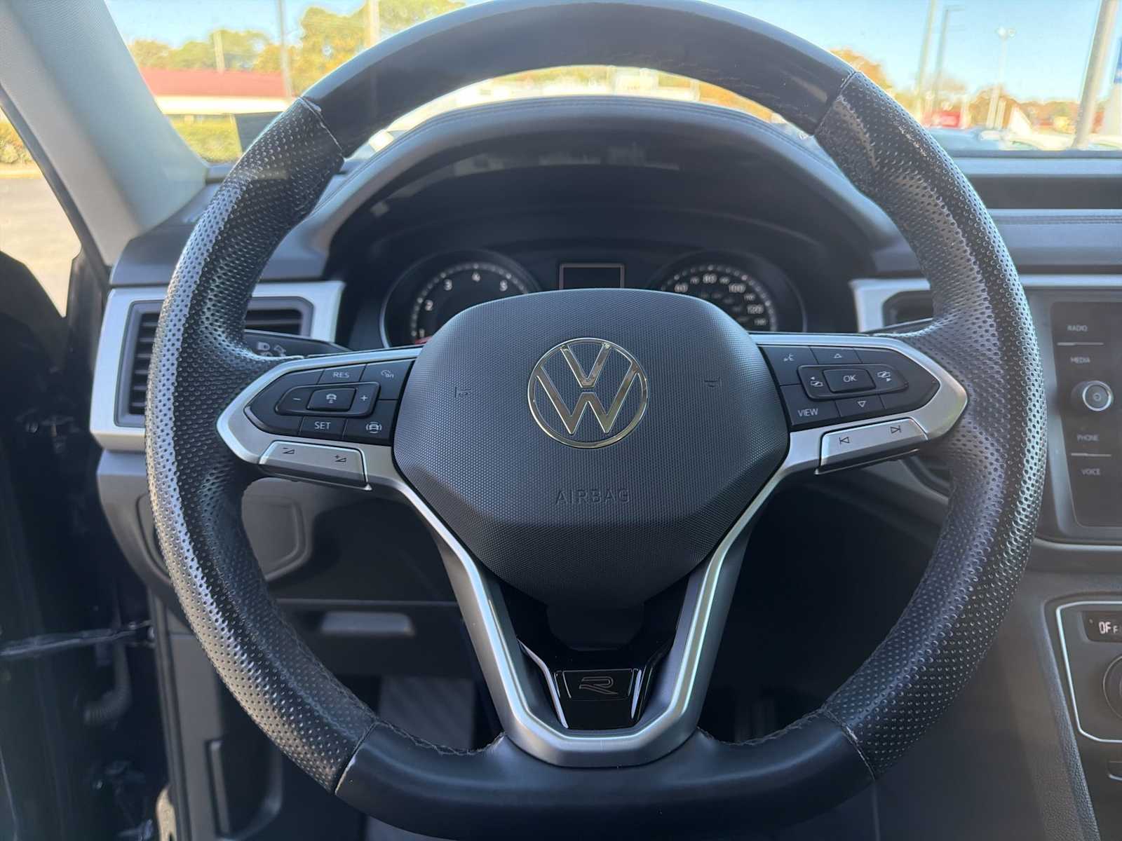 Thumbnail: 2021 Volkswagen Atlas - 11