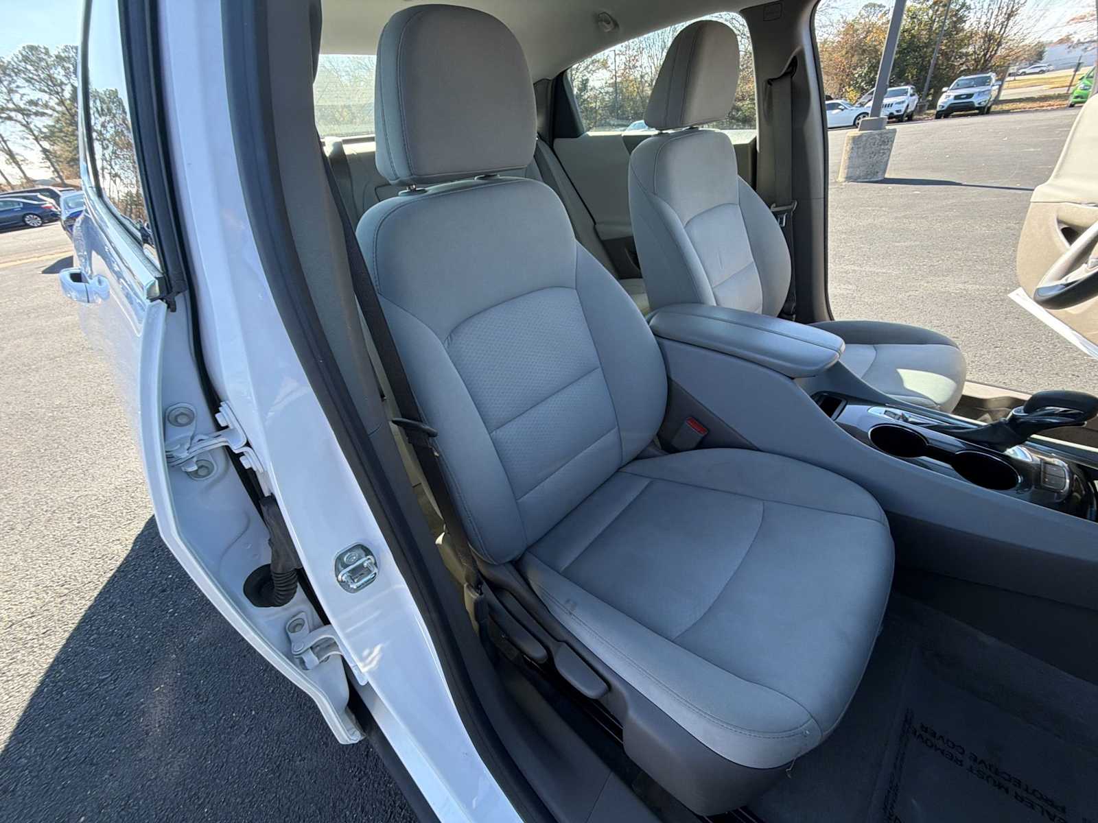 Thumbnail: 2024 Chevrolet Malibu - 25