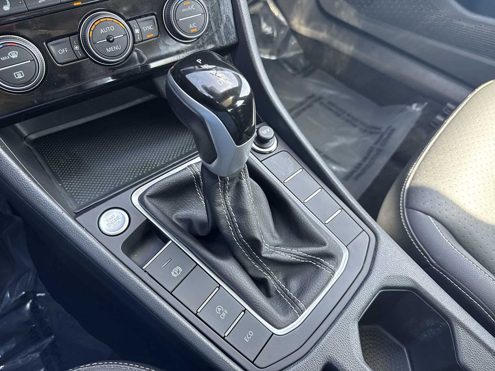 Thumbnail: 2024 Volkswagen Jetta - 21