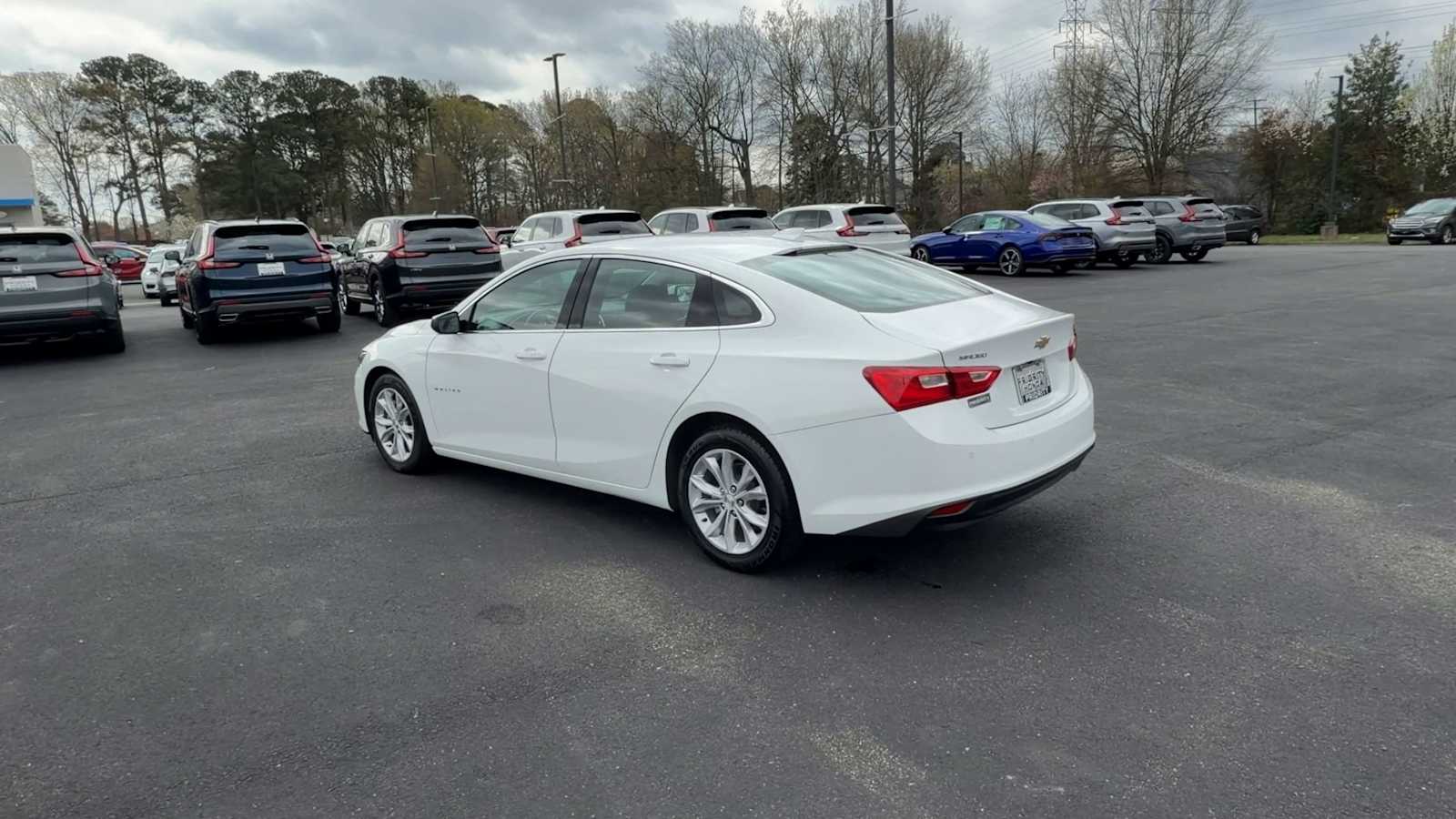 Thumbnail: 2024 Chevrolet Malibu - 6