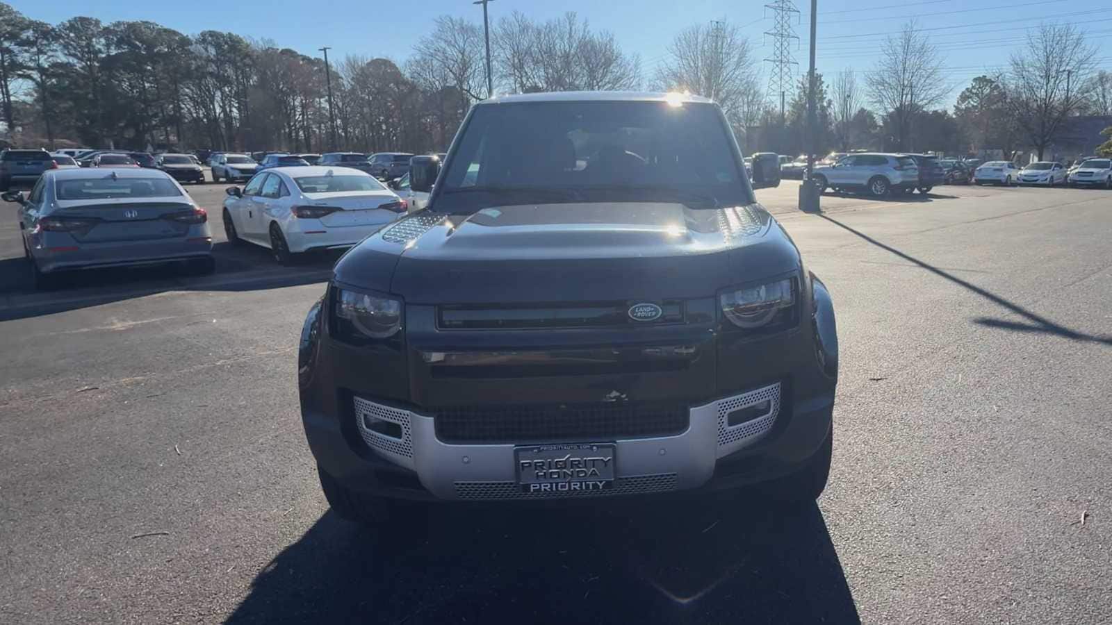 Thumbnail: 2025 Land Rover Defender - 3