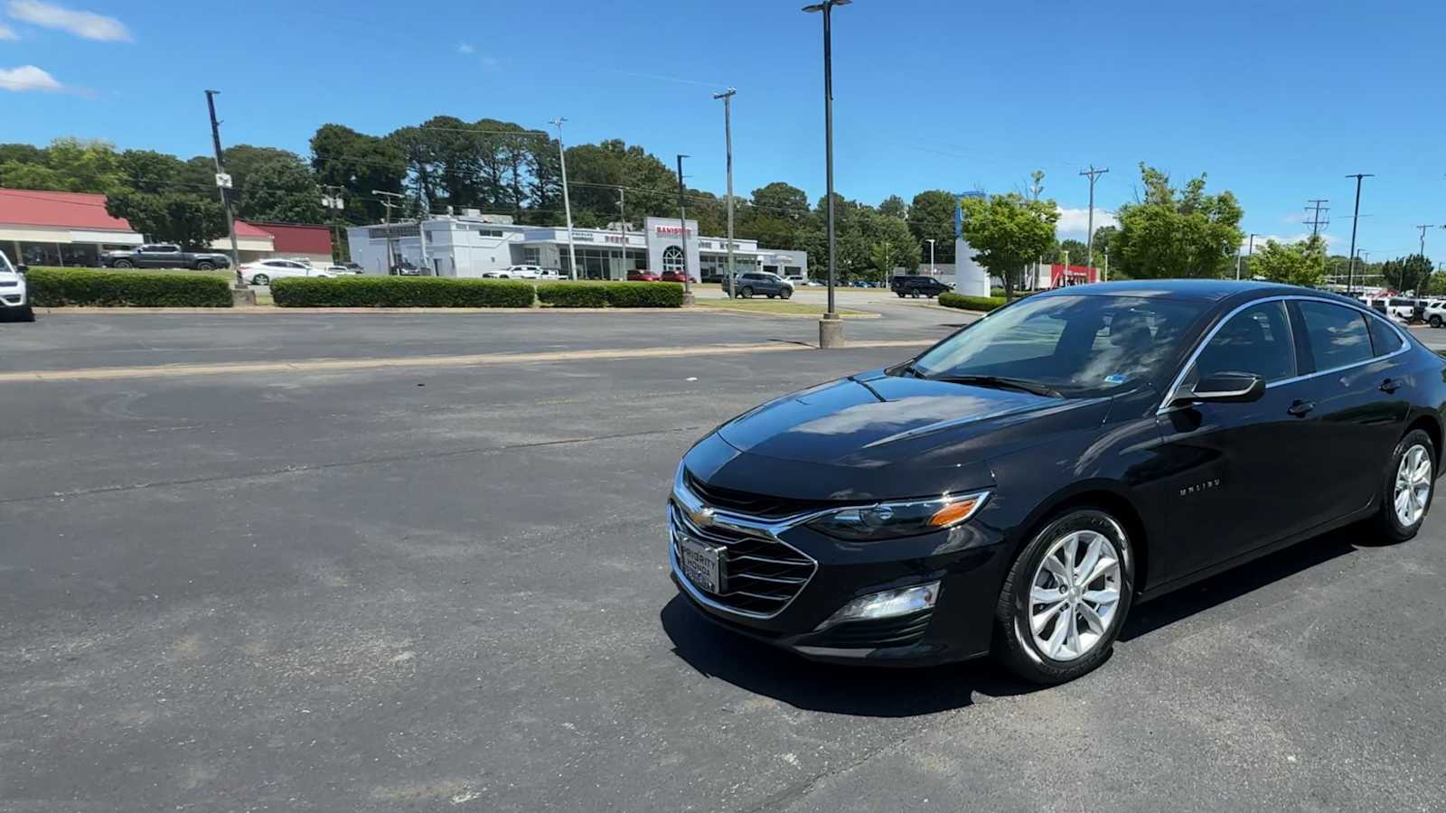 Thumbnail: 2024 Chevrolet Malibu - 4