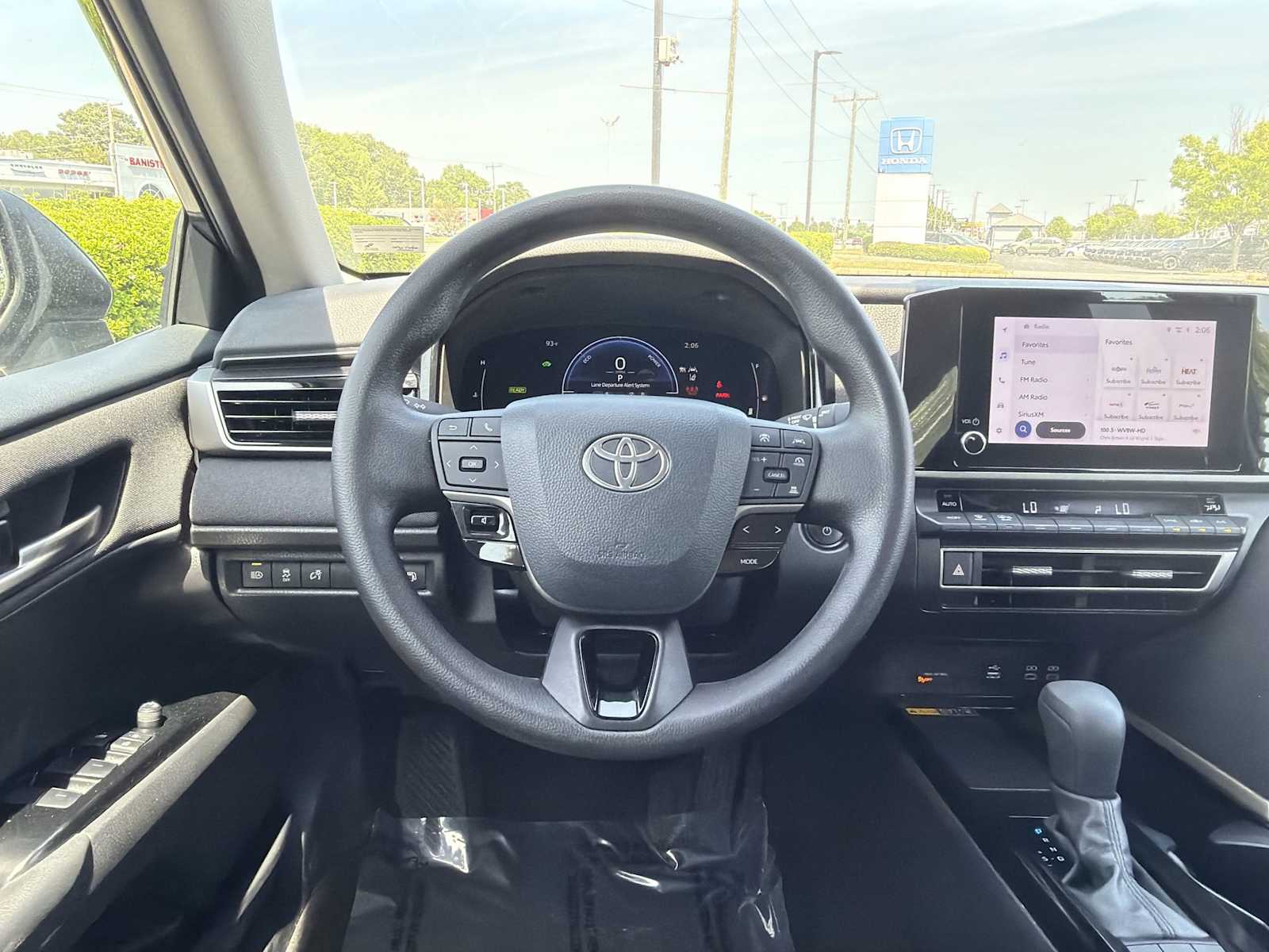 Thumbnail: 2025 Toyota Camry - 11