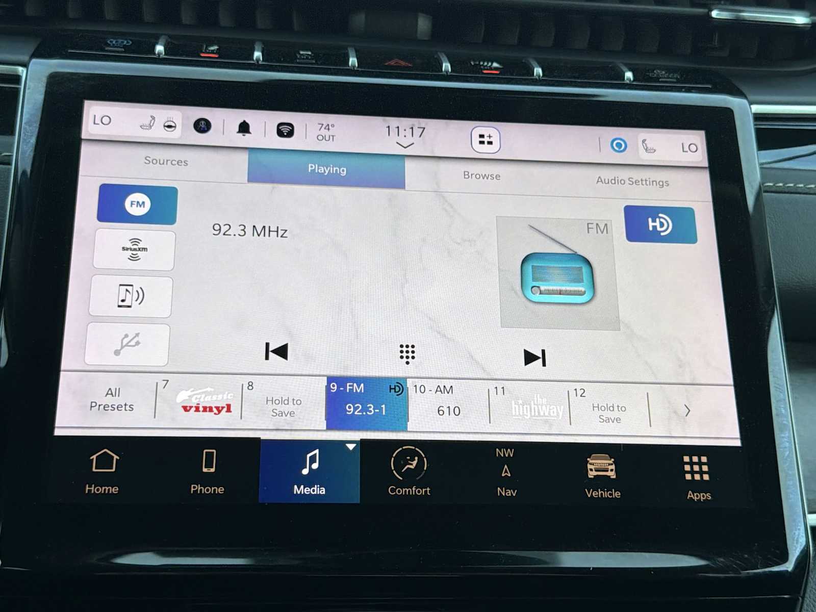 Thumbnail: 2024 Jeep Grand Cherokee - 12