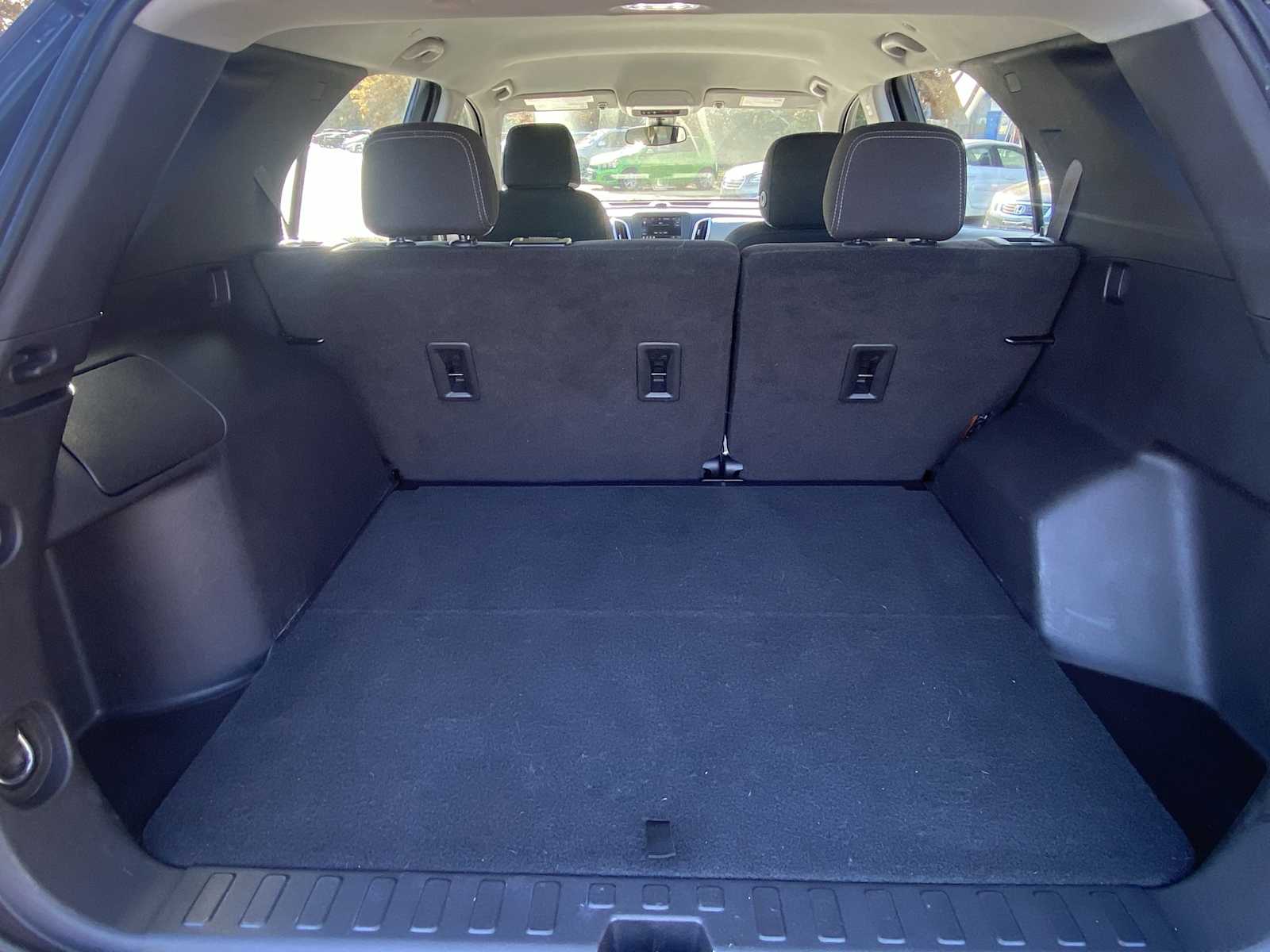 Thumbnail: 2022 Chevrolet Equinox - 19