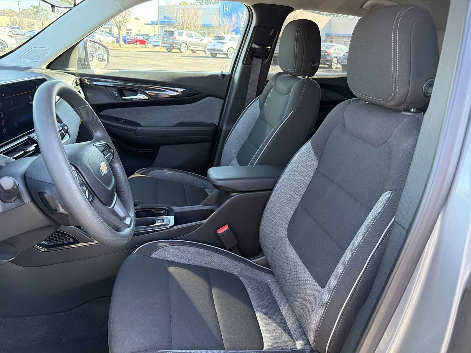 Thumbnail: 2025 Chevrolet TrailBlazer - 13