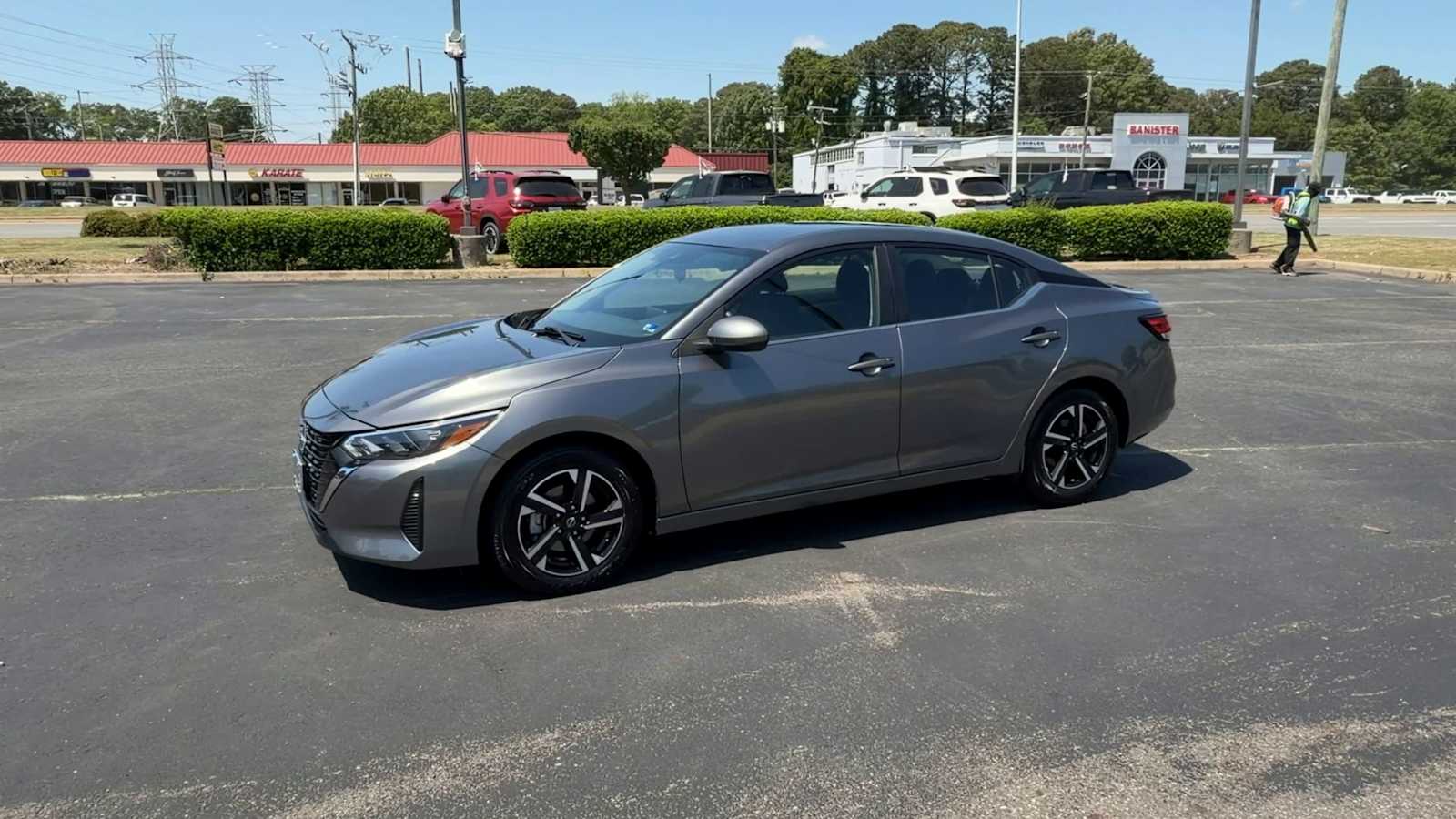 Thumbnail: 2024 Nissan Sentra - 4