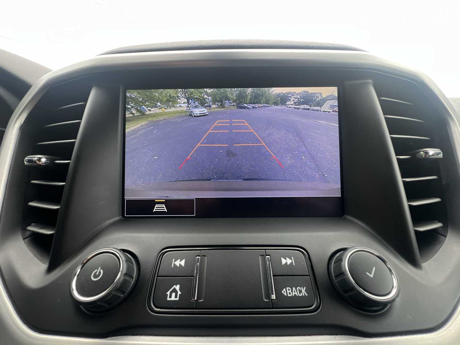 Thumbnail: 2023 GMC Acadia - 24