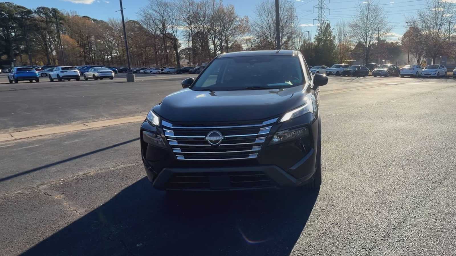 Thumbnail: 2024 Nissan Rogue - 3