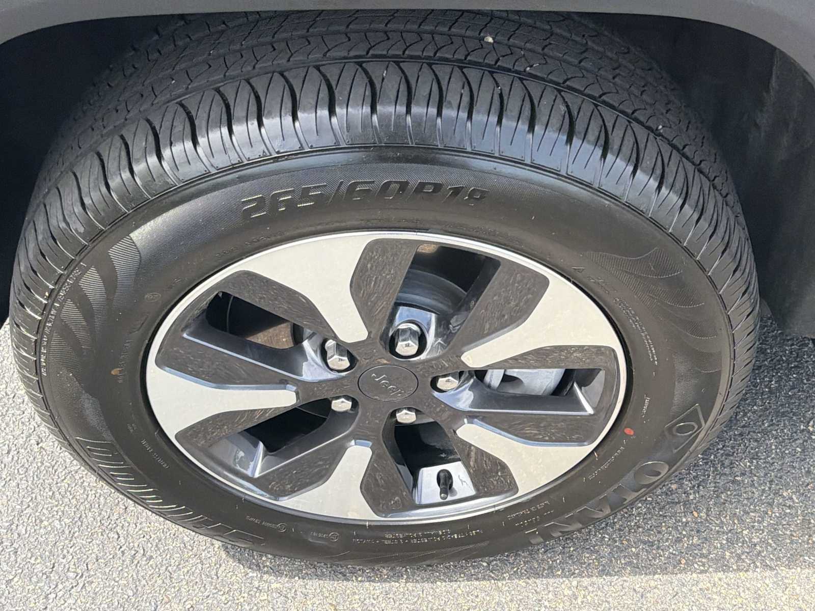 Thumbnail: 2024 Jeep Grand Cherokee - 19