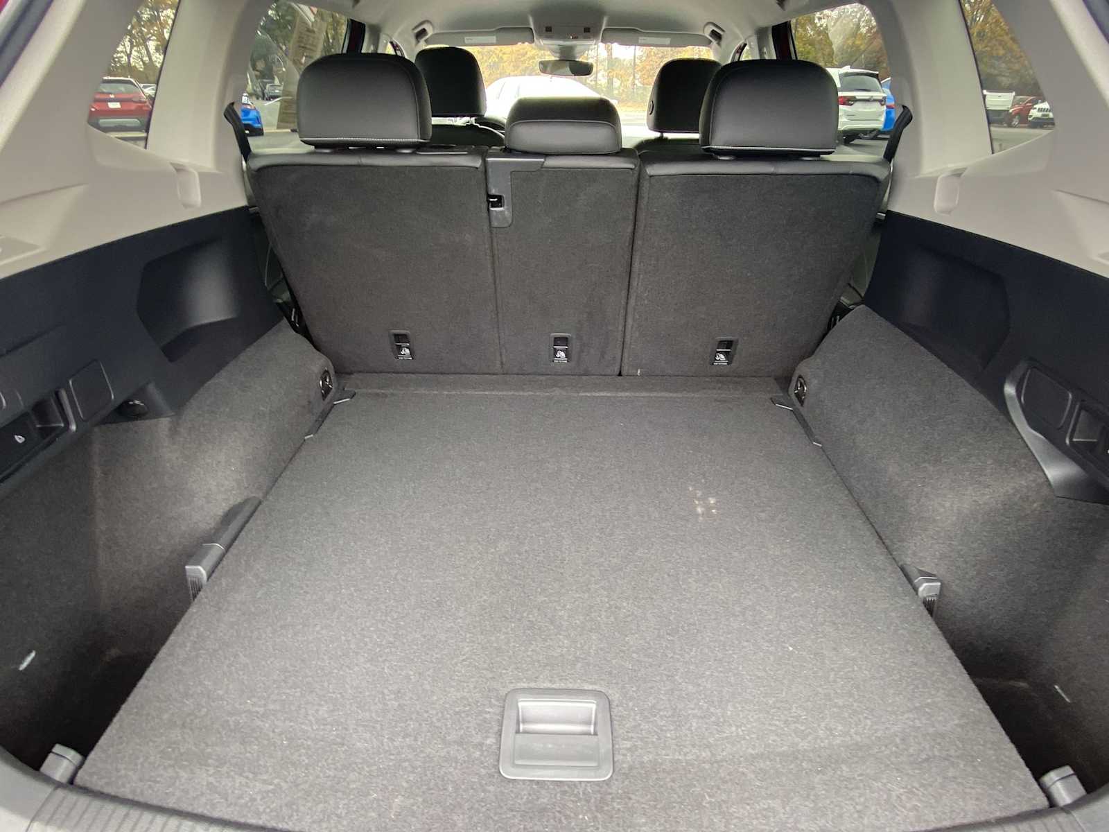 Thumbnail: 2022 Volkswagen Tiguan - 19