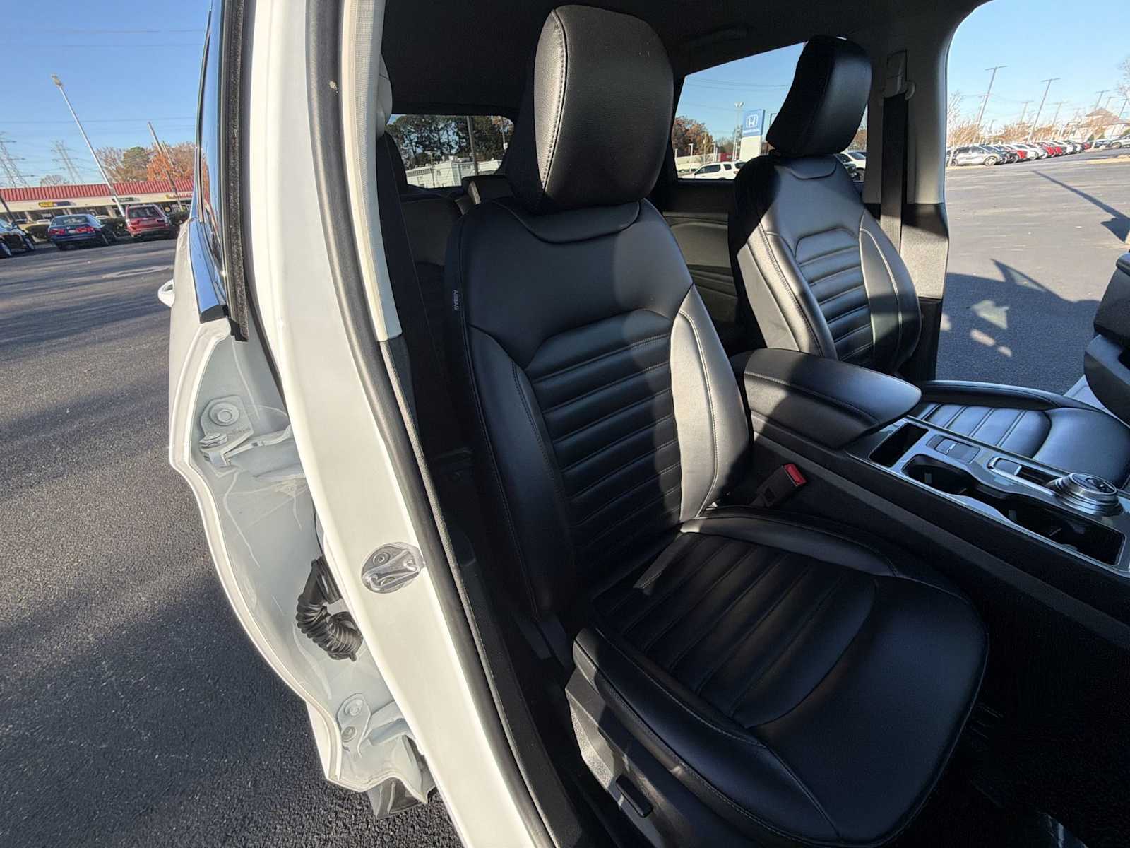 Thumbnail: 2024 Ford Edge - 25