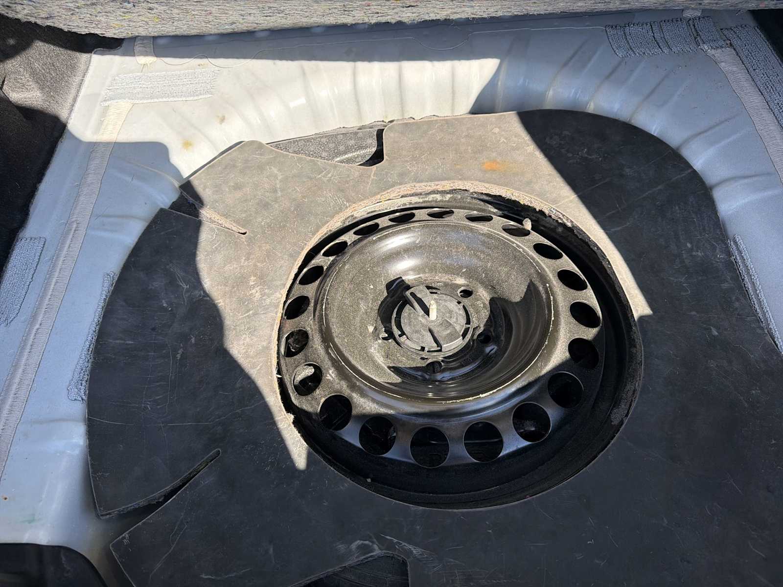 Thumbnail: 2023 Chevrolet Malibu - 21