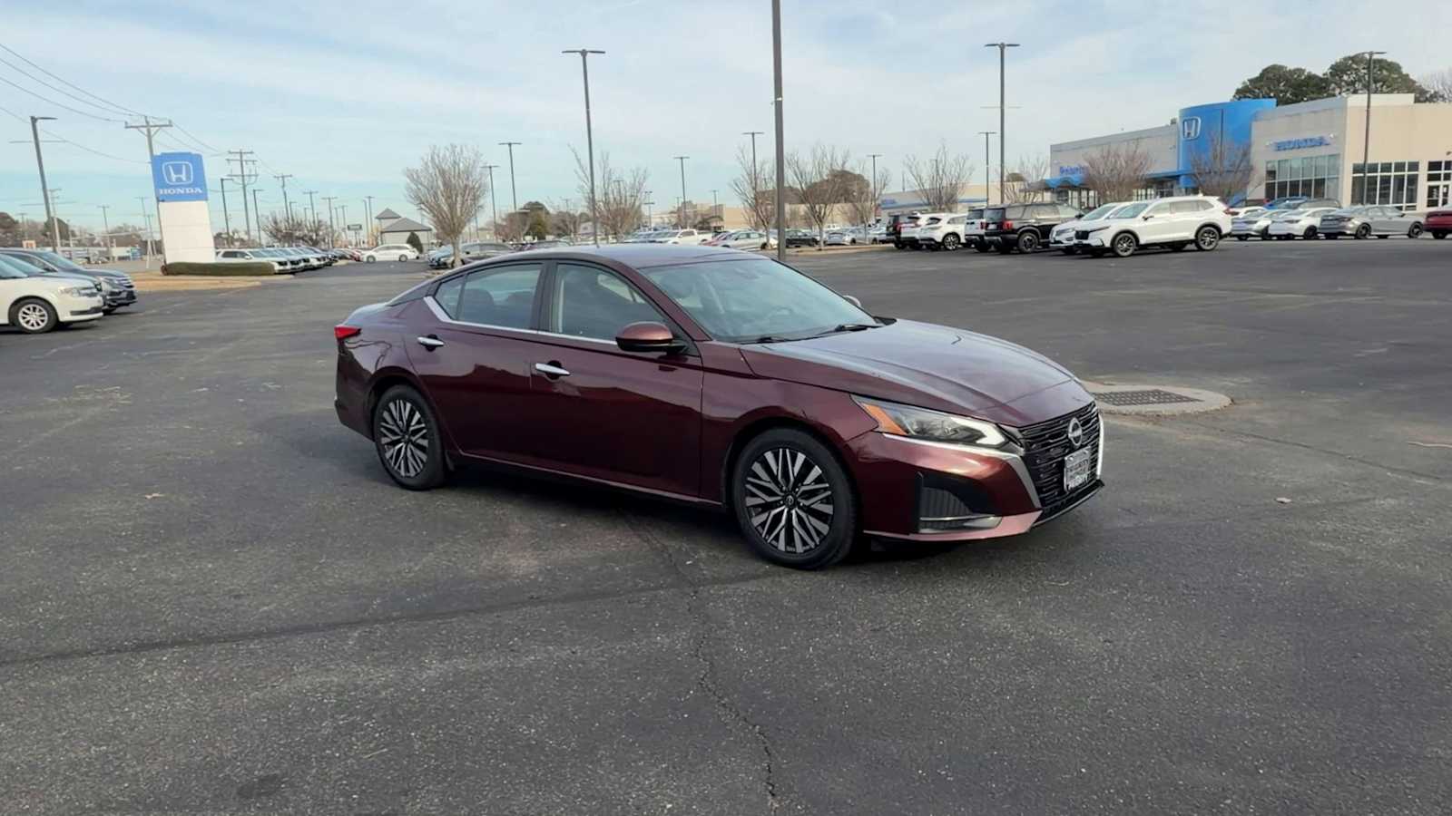 Thumbnail: 2023 Nissan Altima - 2