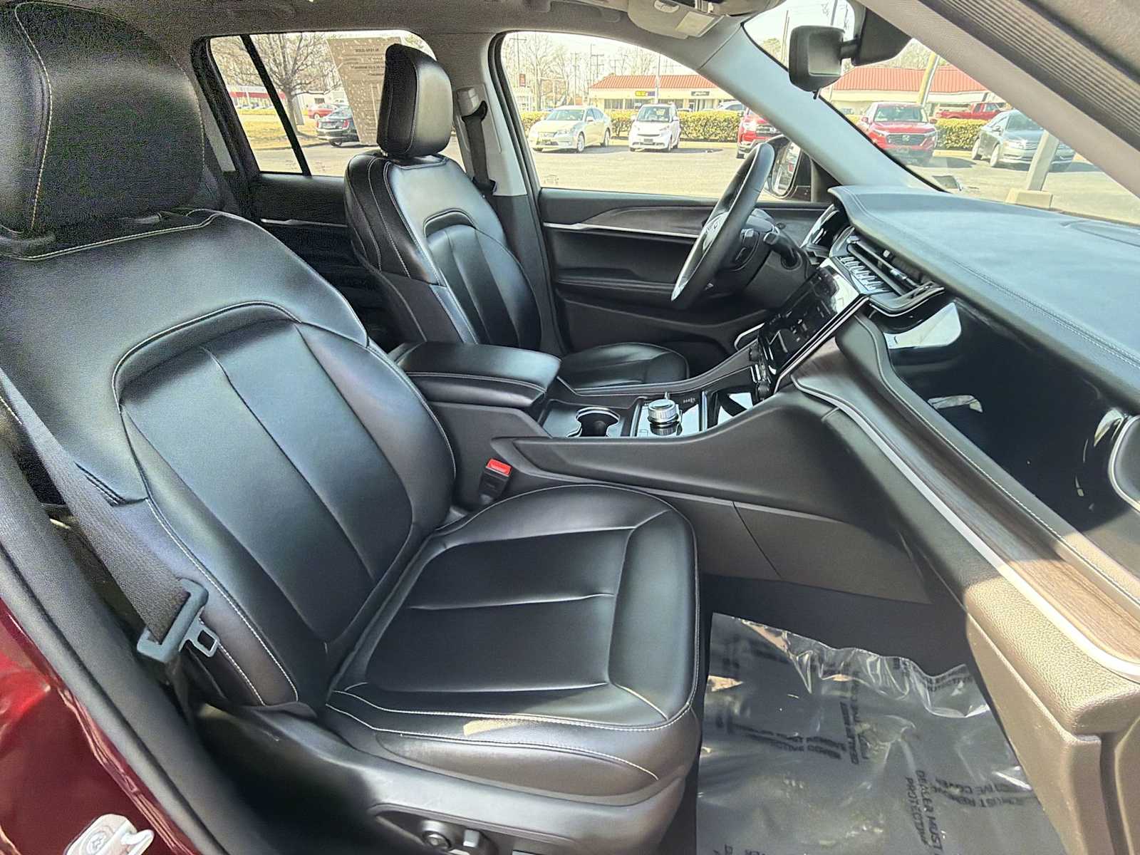 Thumbnail: 2024 Jeep Grand Cherokee - 26