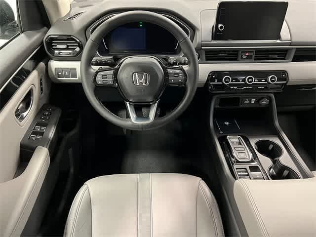 Thumbnail: 2025 Honda Pilot - 11