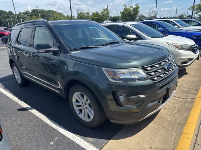 Thumbnail: 2016 Ford Explorer - 11