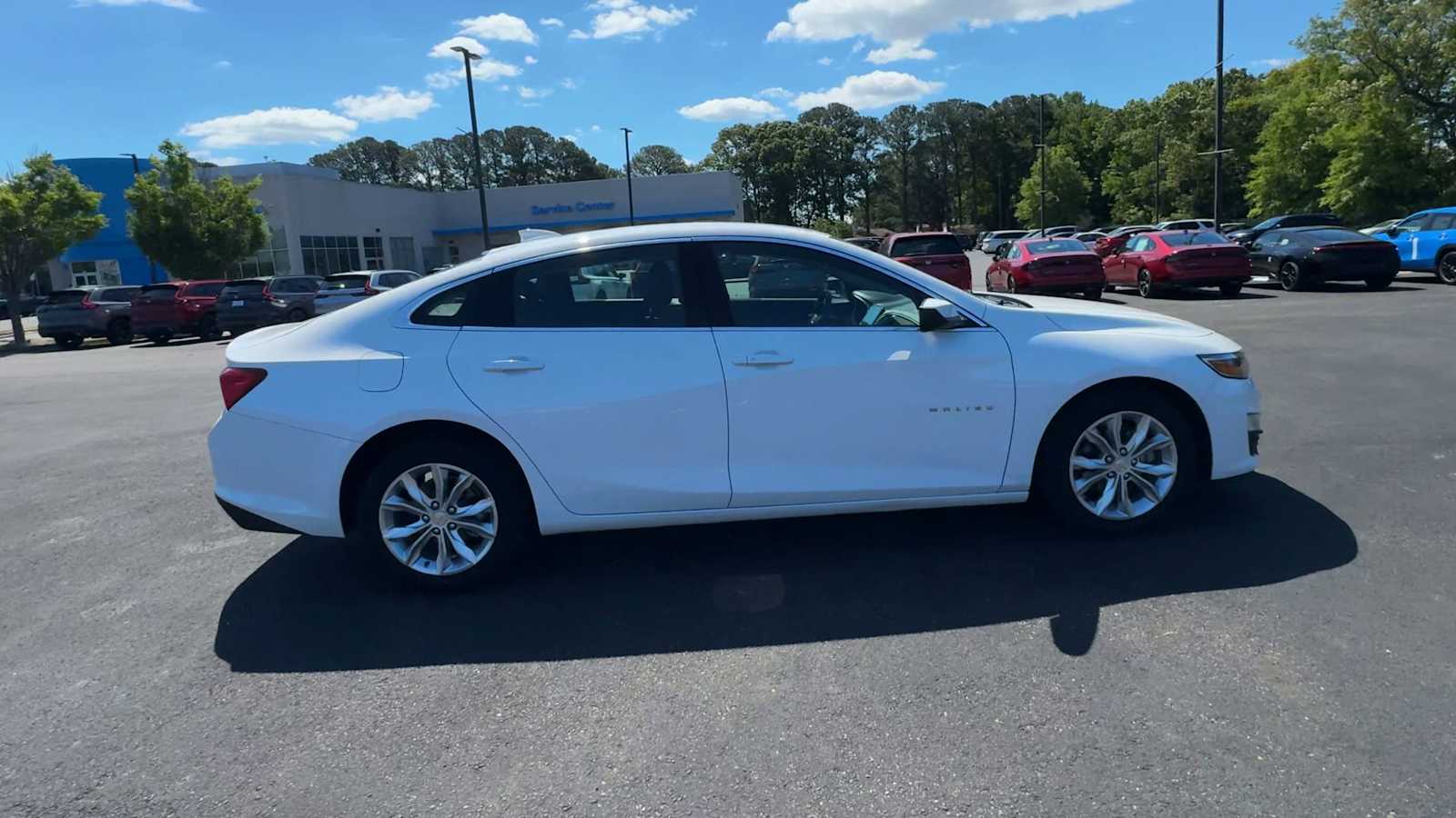 Thumbnail: 2024 Chevrolet Malibu - 9