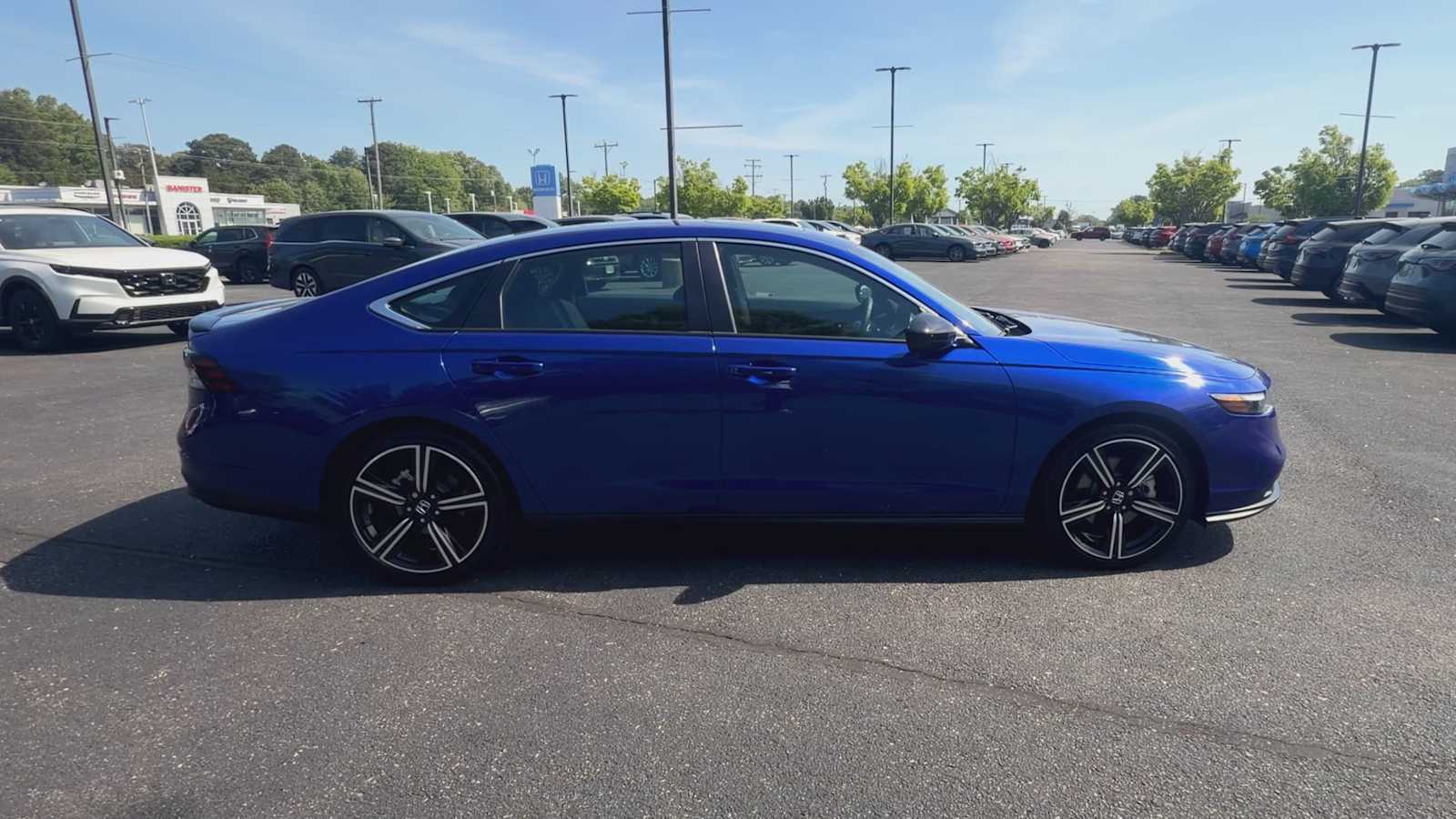 Thumbnail: 2025 Honda Accord - 9