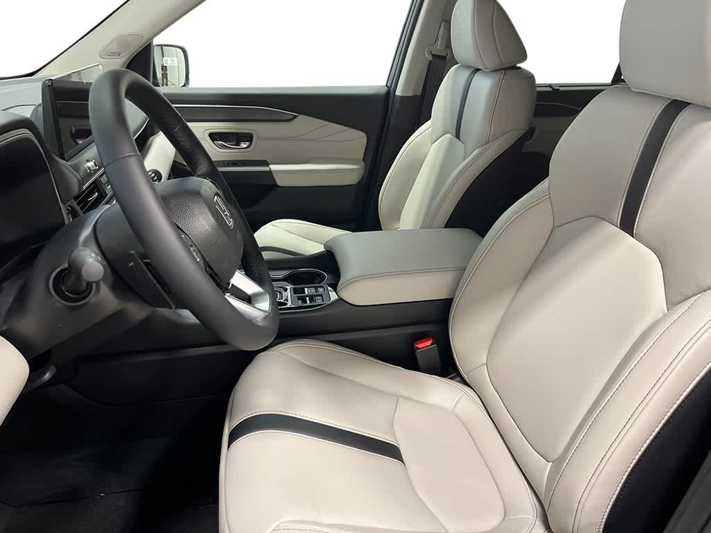Thumbnail: 2026 Honda Pilot - 15