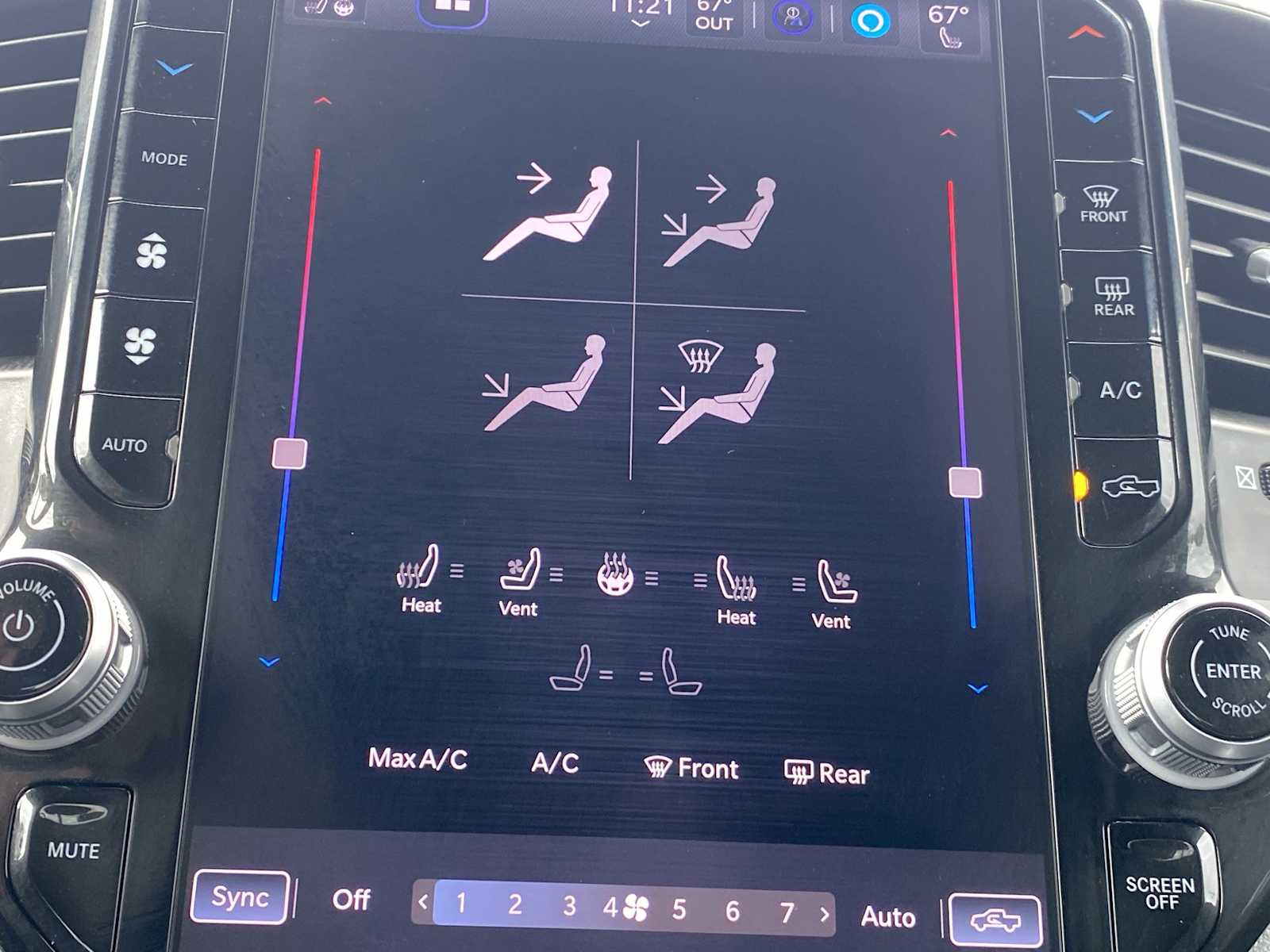 Thumbnail: 2025 RAM 1500 - 16