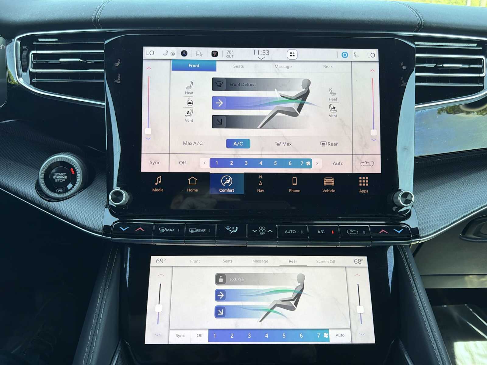 Thumbnail: 2024 Jeep Grand Wagoneer L - 17