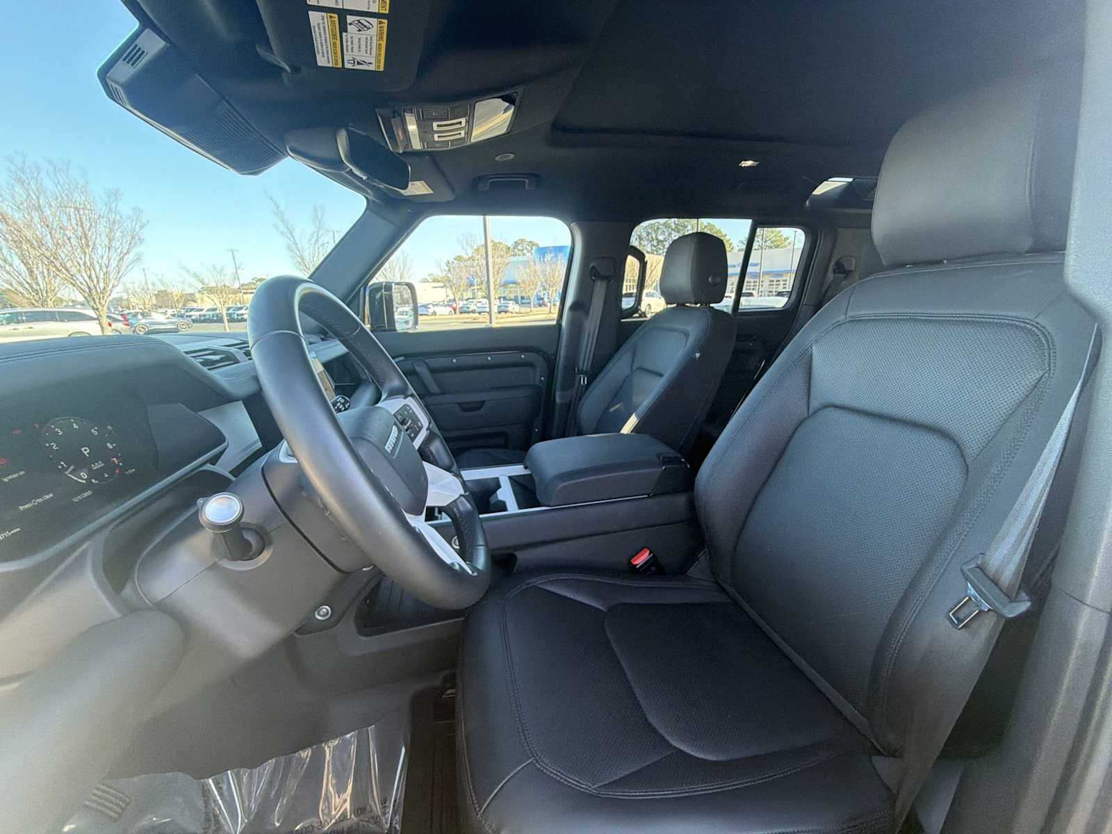 Thumbnail: 2025 Land Rover Defender - 13