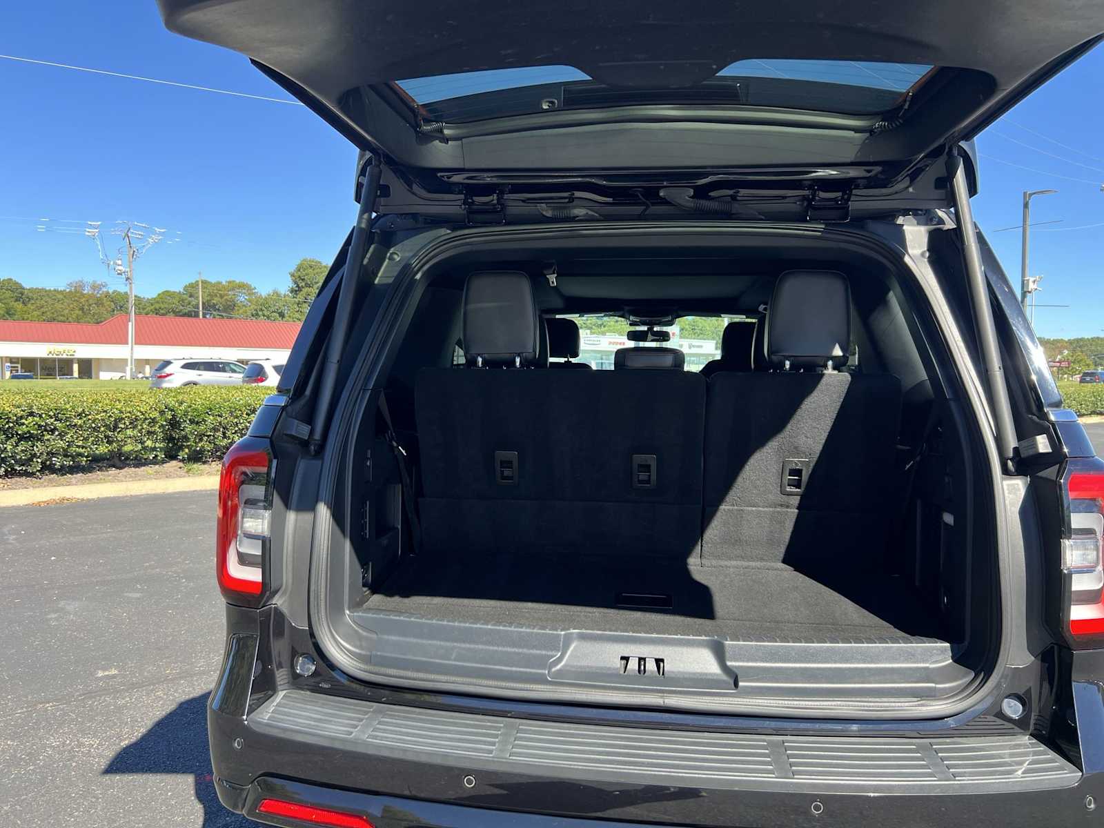 Thumbnail: 2022 Ford Expedition - 21