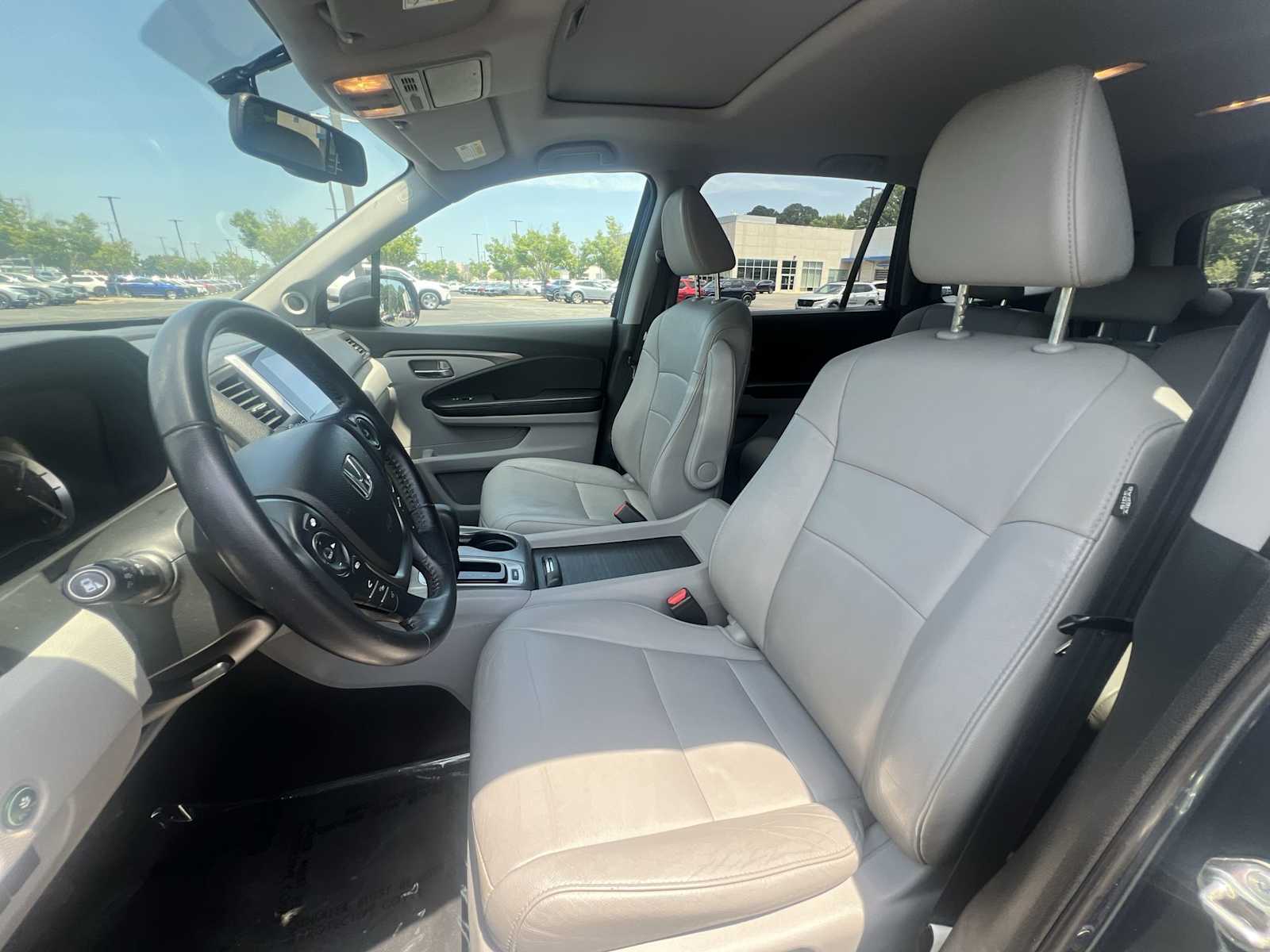 Thumbnail: 2018 Honda Pilot - 13