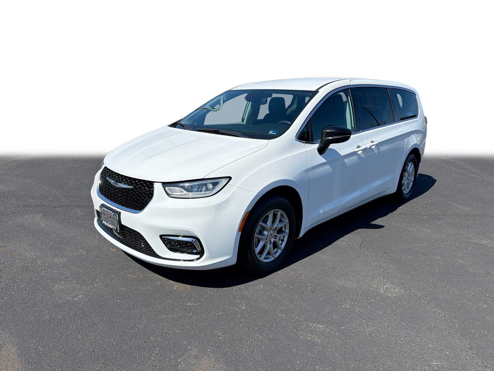 Thumbnail: 2024 Chrysler Pacifica - 1